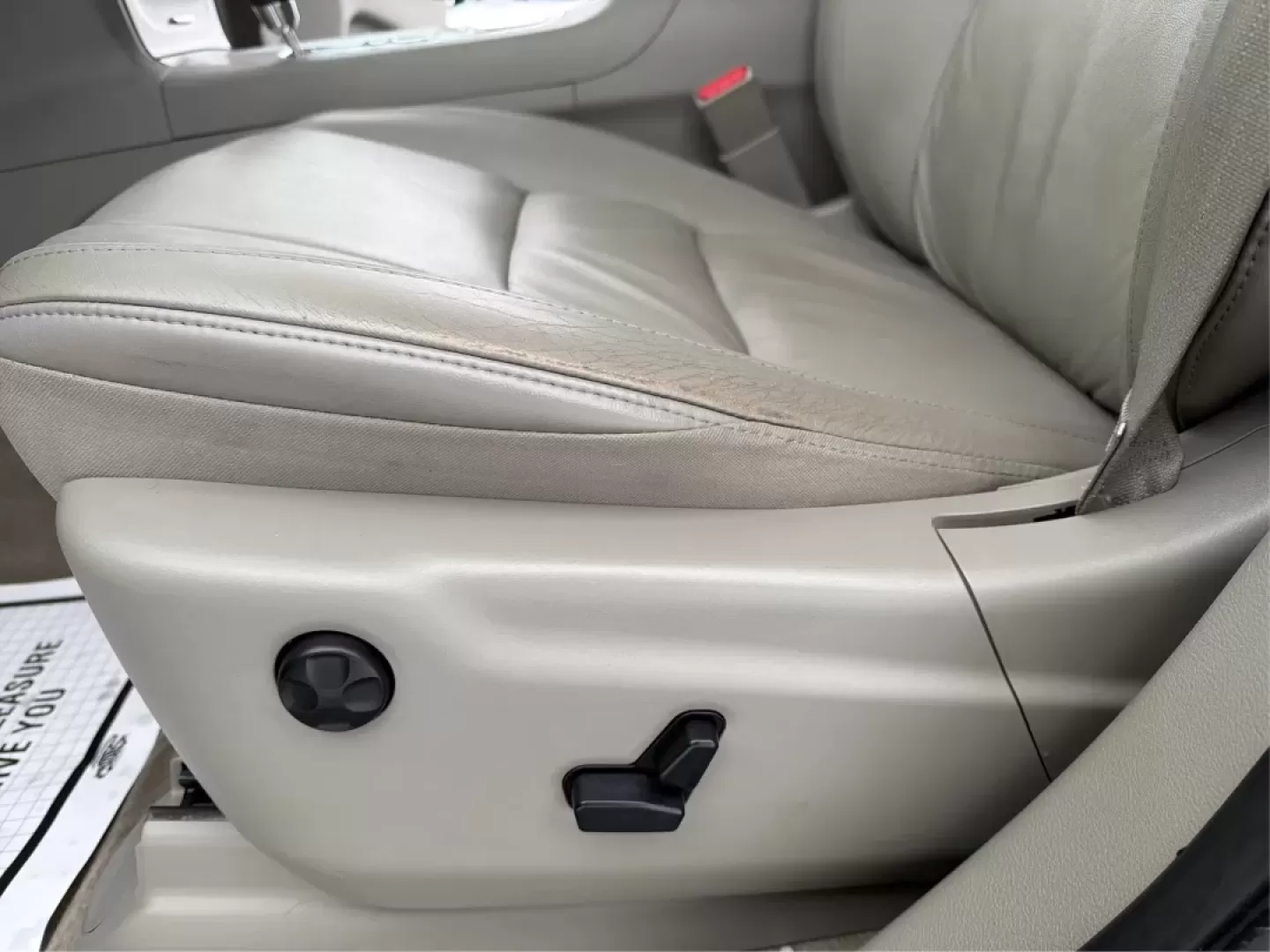 2013 Jeep Grand Cherokee Laredo (1C4RJFAGXDC) with an Other engine, located at 1099 N County Rd 25A , Troy, OH, 45373, (937) 908-9800, 40.057079, -84.212883 - **Adventure Awaits: 2013 Jeep Grand Cherokee Laredo Ready for Your Next Journey**<br /> <br /> Are you ready to tackle your next family adventure or weekend getaway? Look no further than this stunning 2013 Jeep Grand Cherokee Laredo, available now at Advantage Car and Credit in Troy, OH. This versat - Photo#18