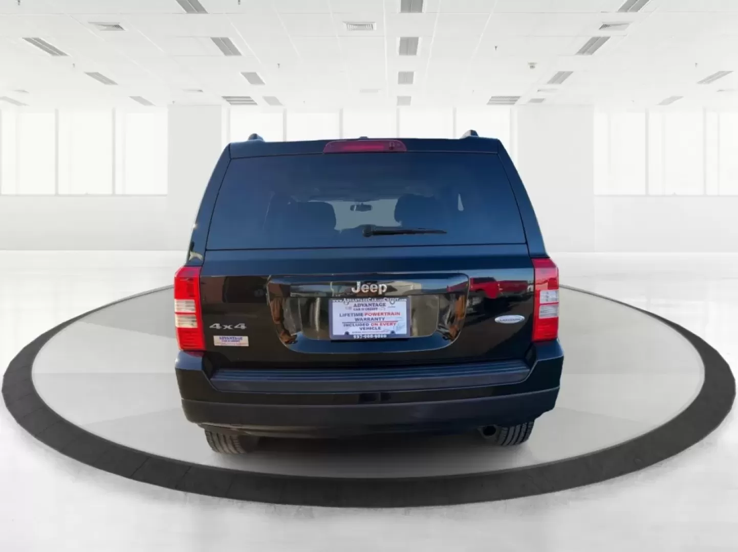 2012 Jeep Patriot Latitude (1C4NJRFB1CD) with an 2.4L I-4 DOHC engine, located at 1099 N County Rd 25A , Troy, OH, 45373, (937) 908-9800, 40.057079, -84.212883 - Experience the thrill of adventure with the 2012 Jeep Patriot Latitude, now available at Advantage Car and Credit in Troy, OH! Perfect for weekend getaways or daily commutes, this versatile SUV is designed to meet the needs of both adventure-seekers and budget-conscious buyers alike. With its rugged - Photo#3