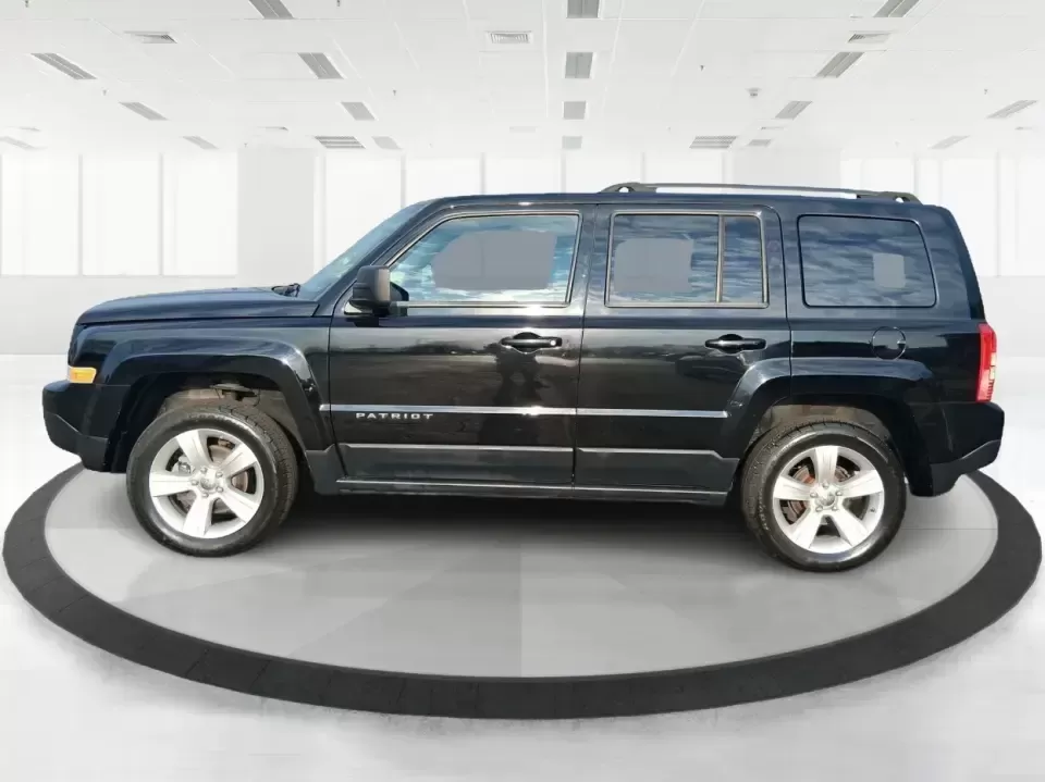 2012 Jeep Patriot Latitude (1C4NJRFB1CD) with an 2.4L I-4 DOHC engine, Automatic transmission, located at 8750 N County Rd 25A, Piqua, OH, 45356, (937) 908-9800, 40.164391, -84.232513 - Experience the thrill of adventure with the 2012 Jeep Patriot Latitude, now available at Advantage Car and Credit in Troy, OH! Perfect for weekend getaways or daily commutes, this versatile SUV is designed to meet the needs of both adventure-seekers and budget-conscious buyers alike. With its rugged - Photo#5