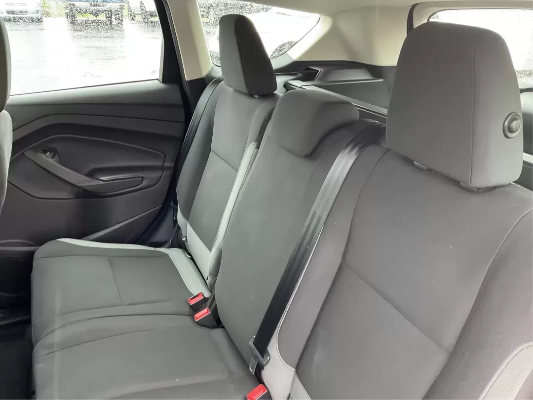 2016 Ford Escape S (1FMCU0F7XGU) with an Duratec 2.5L I-4 DOHC engine, located at 880 E. National Road, Vandalia, OH, 45377, (937) 908-9800, 39.891918, -84.183594 - **Discover Your Next Adventure with the 2016 Ford Escape at Advantage Car and Credit - Vandalia!**<br /> <br /> Are you seeking a vehicle that effortlessly balances comfort, versatility, and style for your daily commute or weekend getaways? Look no further than this stunning 2016 Ford Escape, availa - Photo#10