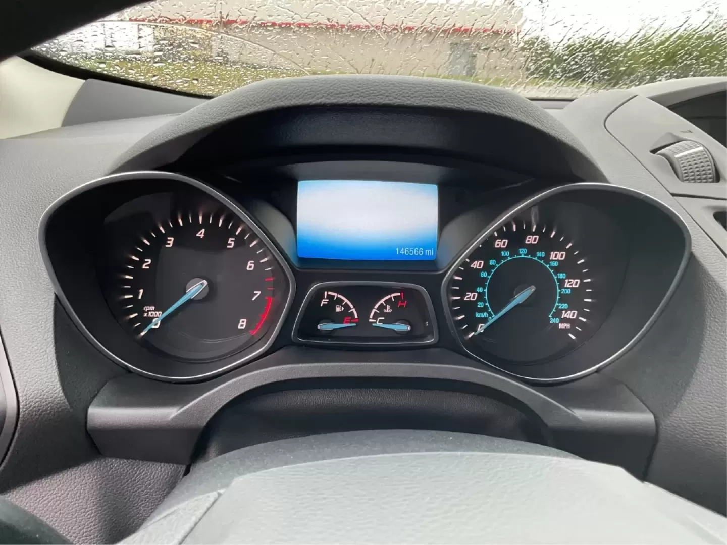 2016 Ford Escape S (1FMCU0F7XGU) with an Duratec 2.5L I-4 DOHC engine, located at 880 E. National Road, Vandalia, OH, 45377, (937) 908-9800, 39.891918, -84.183594 - **Discover Your Next Adventure with the 2016 Ford Escape at Advantage Car and Credit - Vandalia!**<br /> <br /> Are you seeking a vehicle that effortlessly balances comfort, versatility, and style for your daily commute or weekend getaways? Look no further than this stunning 2016 Ford Escape, availa - Photo#15