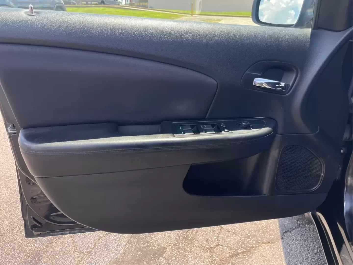 2014 Chrysler 200 LX (1C3CCBAG7EN) with an Other engine, located at 4508 South Dixie Dr, Moraine, OH, 45439, (937) 908-9800, 39.689976, -84.218452 - Are you looking for a reliable car that seamlessly fits into your busy lifestyle? Look no further than this stunning 2014 Chrysler 200 LX, available now at Advantage Car and Credit in Fairborn, OH. This stylish sedan is perfect for growing families, daily commuters, or anyone seeking a dependable ve - Photo#18