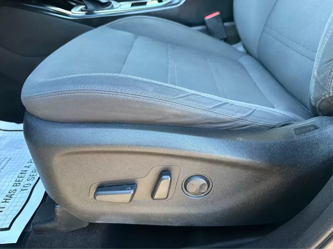 2016 Kia Sorento 2.4L LX (5XYPG4A39GG) with an 2.4L I-4 gasoline direct injection engine, 6-Speed Automatic transmission, located at 4508 South Dixie Dr, Moraine, OH, 45439, (937) 908-9800, 39.689976, -84.218452 - **Discover the Perfect Family SUV for Your Next Adventure!**<br /> <br /> Are you in search of a reliable SUV that can comfortably accommodate your growing family while also being great for weekend getaways? Look no further than the 2016 Kia Sorento 2.4L LX, available now at Advantage Car and Credit - Photo#17