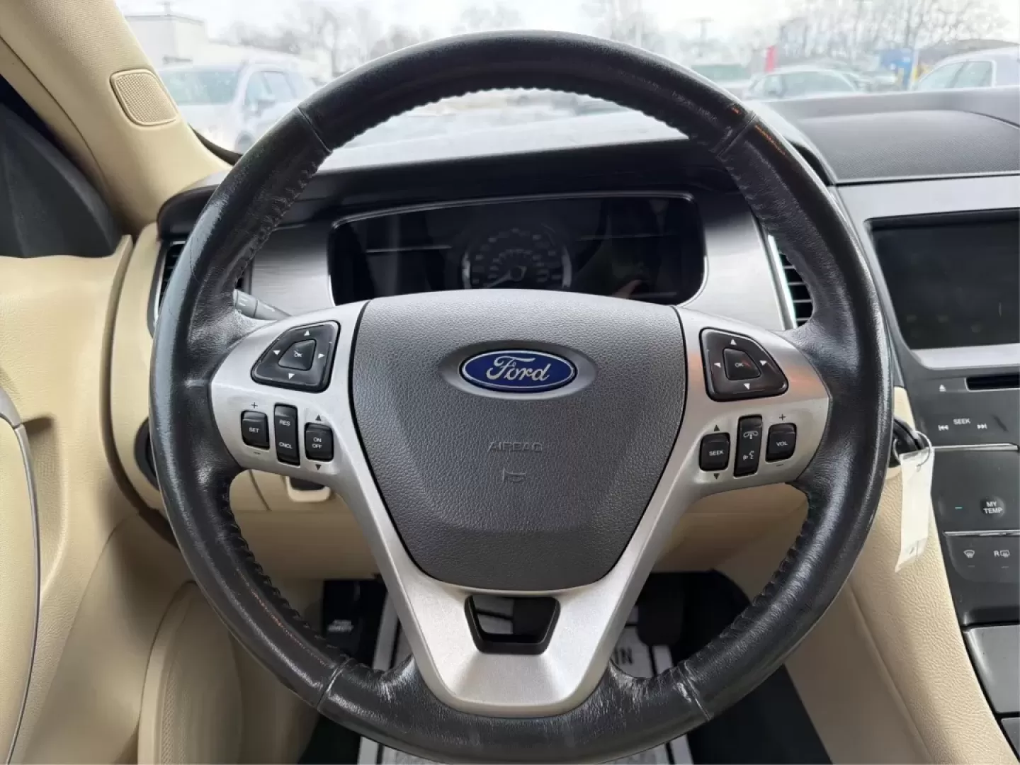 2013 Ford Taurus SEL (1FAHP2H87DG) with an 3.5L V-6 DOHC engine, 6-Speed Automatic transmission, located at 1099 N County Rd 25A , Troy, OH, 45373, (937) 908-9800, 40.057079, -84.212883 - **Discover the Perfect Family Sedan: 2013 Ford Taurus SEL at Advantage Car and Credit - Piqua, OH**<br /> <br /> Are you searching for a reliable and spacious vehicle that fits seamlessly into your family's lifestyle? Look no further than this 2013 Ford Taurus SEL, available now at Advantage Car and - Photo#15