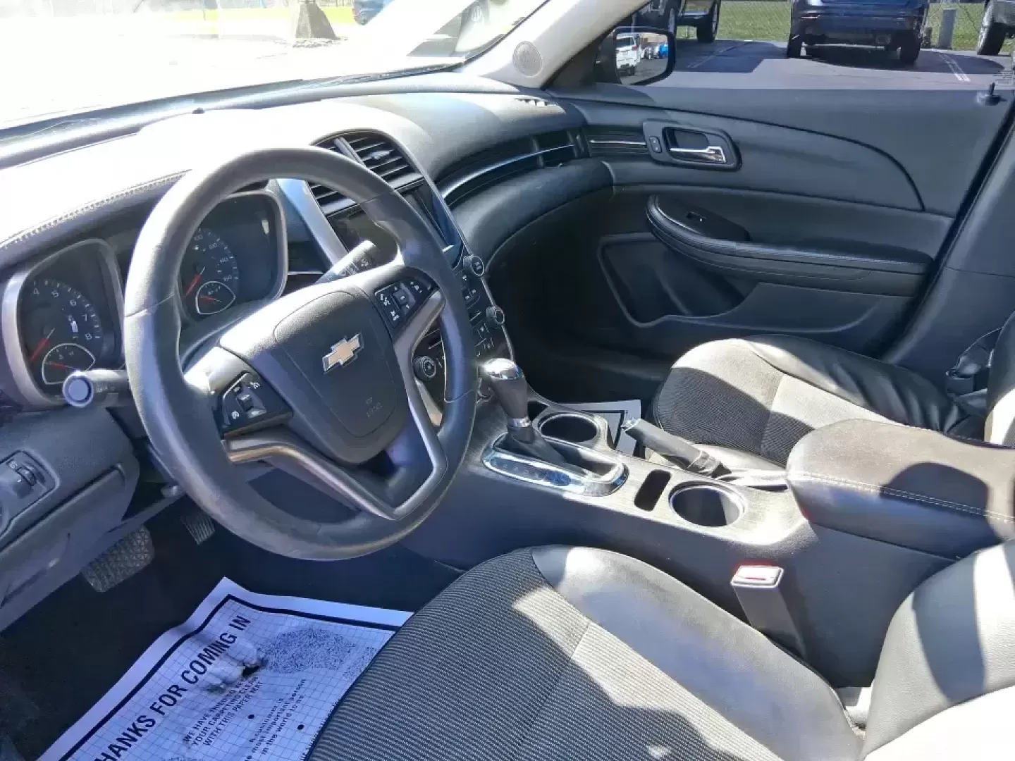 2015 Chevrolet Malibu 1LT (1G11C5SL6FF) with an ECOTEC 2.5L I-4 gasoline direct injection engine, 6-Speed Automatic transmission, located at 1184 Kauffman Ave, Fairborn, OH, 45324, (937) 908-9800, 39.807072, -84.030914 - **Elevate Your Daily Drive with the 2015 Chevrolet Malibu 1LT at Advantage Car and Credit!** <br /> <br /> Are you looking for a vehicle that combines style, comfort, and reliability? The 2015 Chevrolet Malibu 1LT is the perfect sedan for everyone from busy professionals to growing families. With it - Photo#9