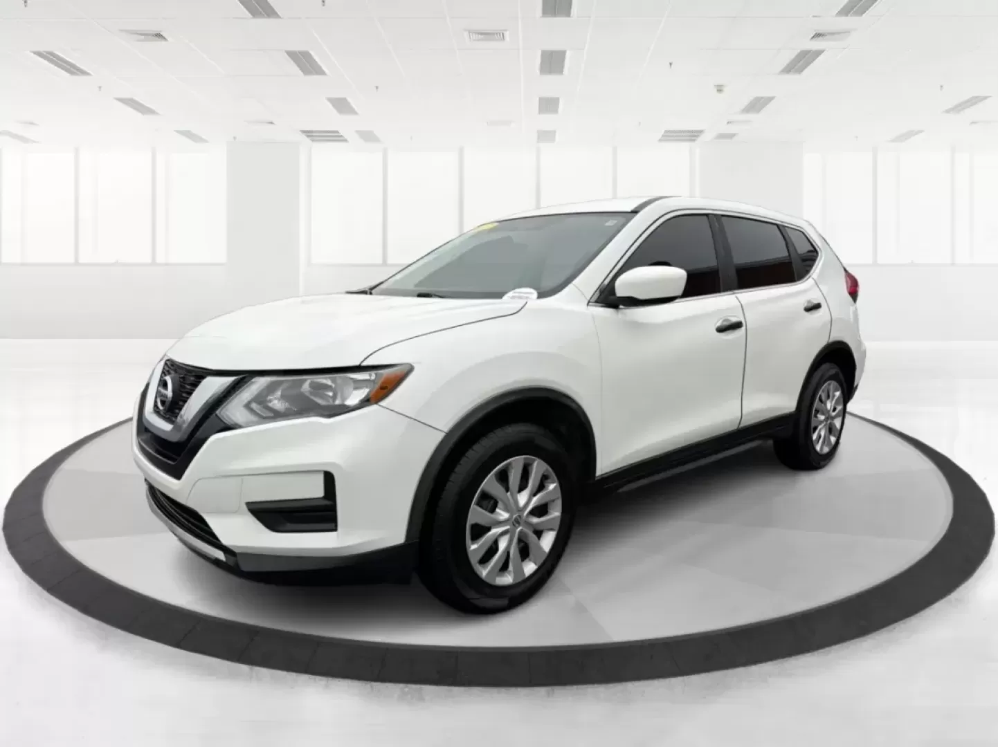 2017 Nissan Rogue S (KNMAT2MV0HP) with an 2.5L I-4 DOHC engine, CVT transmission, located at 1230 East Main St, Xenia, OH, 45385, (937) 908-9800, 39.688026, -83.910172 - **Adventure Awaits: Explore the 2017 Nissan Rogue at Advantage Car and Credit!**<br /> <br /> Are you ready to embark on your next family road trip or weekend adventure? The 2017 Nissan Rogue is the perfect companion for those who value versatility, comfort, and reliability. Whether you're navigatin - Photo#8