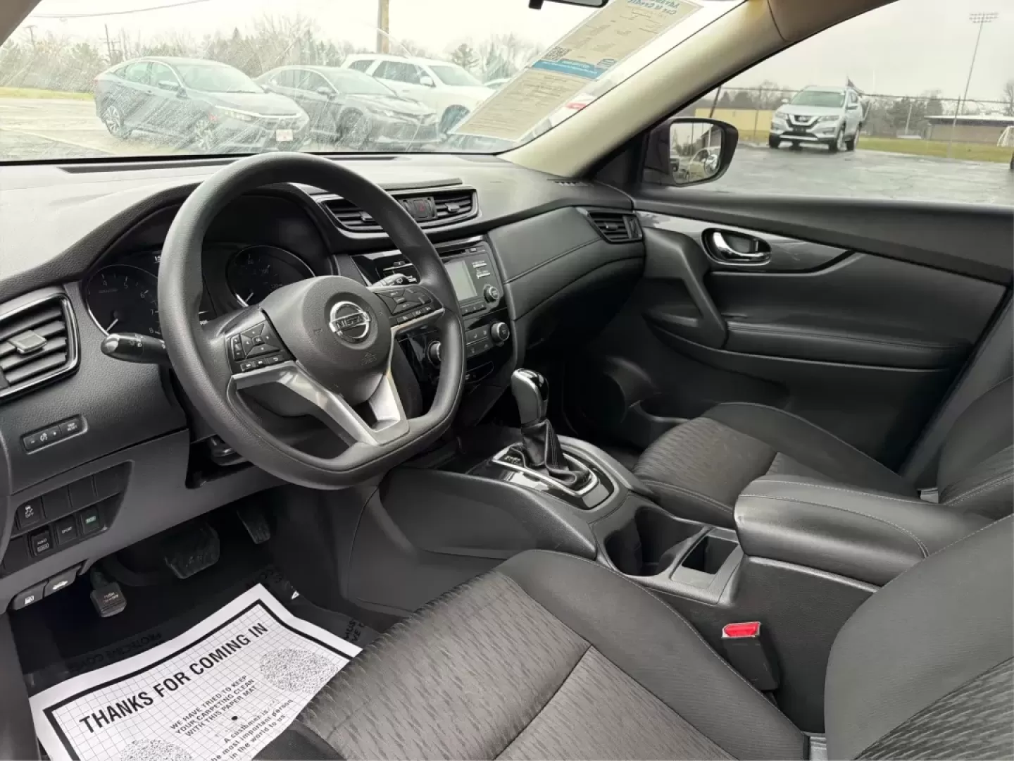 2017 Nissan Rogue S (KNMAT2MV0HP) with an 2.5L I-4 DOHC engine, CVT transmission, located at 1230 East Main St, Xenia, OH, 45385, (937) 908-9800, 39.688026, -83.910172 - **Adventure Awaits: Explore the 2017 Nissan Rogue at Advantage Car and Credit!**<br /> <br /> Are you ready to embark on your next family road trip or weekend adventure? The 2017 Nissan Rogue is the perfect companion for those who value versatility, comfort, and reliability. Whether you're navigatin - Photo#9