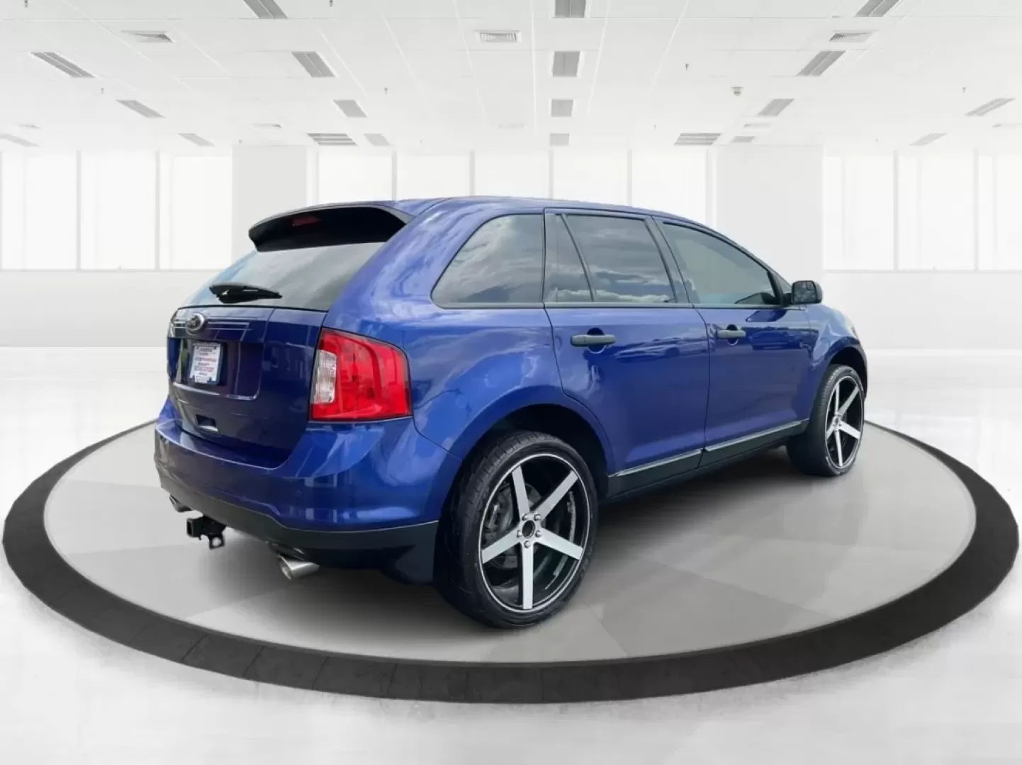 2013 Ford Edge SE (2FMDK3GC6DB) with an 3.5L V6 DOHC 24V engine, 6-Speed Automatic transmission, located at 880 E. National Road, Vandalia, OH, 45377, (937) 908-9800, 39.891918, -84.183594 - **Discover Your Next Adventure with the 2013 Ford Edge SE A Perfect Family SUV!**<br /> <br /> Are you searching for a reliable and stylish SUV to elevate your family's adventures? The 2013 Ford Edge SE, available at Advantage Car and Credit in Fairborn, OH, is the ideal vehicle for families and in - Photo#2