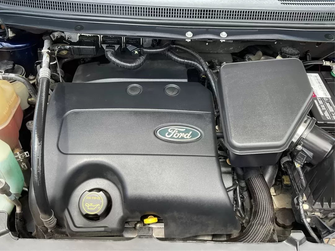 2013 Ford Edge SE (2FMDK3GC6DB) with an Other engine, located at 880 E. National Road, Vandalia, OH, 45377, (937) 908-9800, 39.891918, -84.183594 - **Discover Your Next Adventure with the 2013 Ford Edge SE A Perfect Family SUV!**<br /> <br /> Are you searching for a reliable and stylish SUV to elevate your family's adventures? The 2013 Ford Edge SE, available at Advantage Car and Credit in Fairborn, OH, is the ideal vehicle for families and in - Photo#11