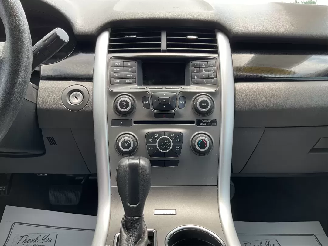 2013 Ford Edge SE (2FMDK3GC6DB) with an Other engine, located at 880 E. National Road, Vandalia, OH, 45377, (937) 908-9800, 39.891918, -84.183594 - **Discover Your Next Adventure with the 2013 Ford Edge SE A Perfect Family SUV!**<br /> <br /> Are you searching for a reliable and stylish SUV to elevate your family's adventures? The 2013 Ford Edge SE, available at Advantage Car and Credit in Fairborn, OH, is the ideal vehicle for families and in - Photo#13