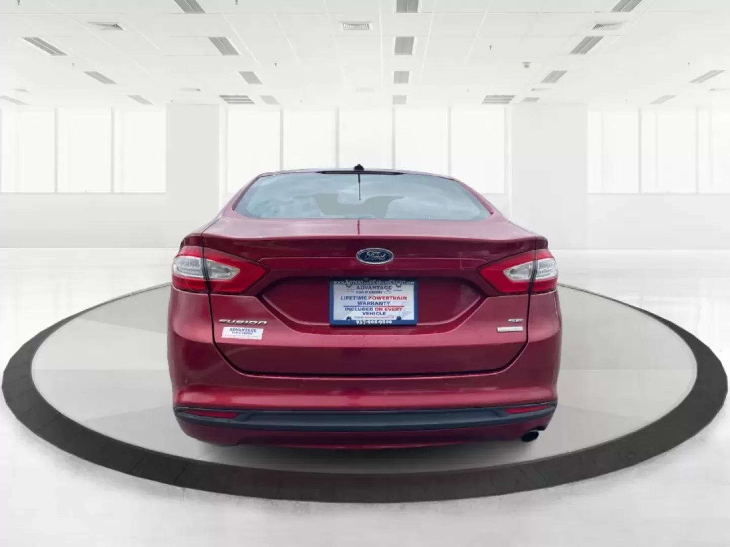 2016 Ford Fusion SE (3FA6P0HD7GR) with an Other engine, located at 4508 South Dixie Dr, Moraine, OH, 45439, (937) 908-9800, 39.689976, -84.218452 - Experience the perfect blend of style, comfort, and reliability with this 2016 Ford Fusion SE, available now at Advantage Car and Credit in Fairborn, OH. Whether you're a commuter navigating the busy streets of downtown Fairborn or a growing family looking for a dependable vehicle for your weekend a - Photo#3