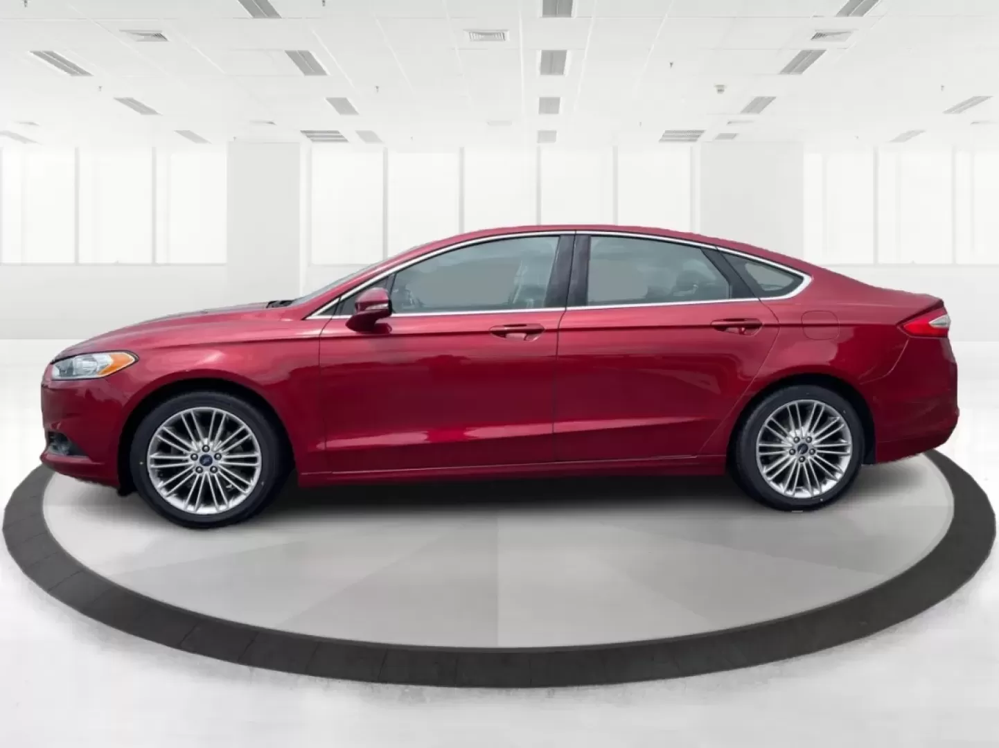 2016 Ford Fusion SE (3FA6P0HD7GR) with an Other engine, located at 4508 South Dixie Dr, Moraine, OH, 45439, (937) 908-9800, 39.689976, -84.218452 - Experience the perfect blend of style, comfort, and reliability with this 2016 Ford Fusion SE, available now at Advantage Car and Credit in Fairborn, OH. Whether you're a commuter navigating the busy streets of downtown Fairborn or a growing family looking for a dependable vehicle for your weekend a - Photo#4