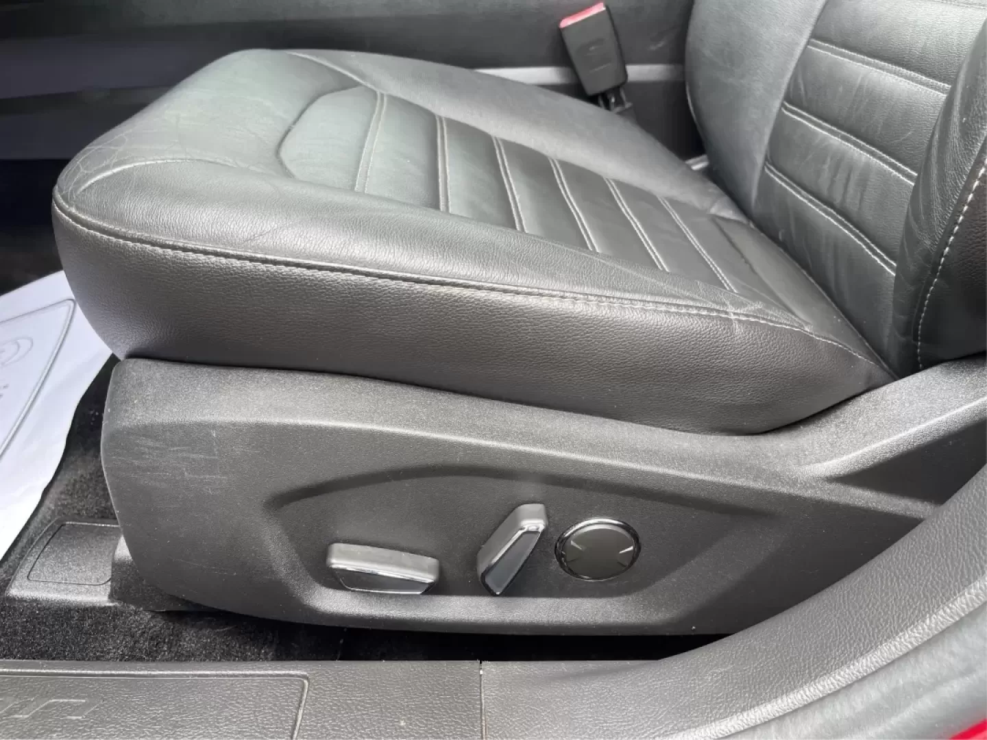 2016 Ford Fusion SE (3FA6P0HD7GR) with an Other engine, located at 4508 South Dixie Dr, Moraine, OH, 45439, (937) 908-9800, 39.689976, -84.218452 - Experience the perfect blend of style, comfort, and reliability with this 2016 Ford Fusion SE, available now at Advantage Car and Credit in Fairborn, OH. Whether you're a commuter navigating the busy streets of downtown Fairborn or a growing family looking for a dependable vehicle for your weekend a - Photo#17