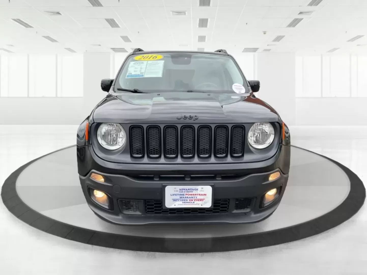 2016 Jeep Renegade Justice (ZACCJBBT4GP) with an Tigershark MultiAir 2.4L I-4 variable valve contro engine, located at 1230 East Main St, Xenia, OH, 45385, (937) 908-9800, 39.688026, -83.910172 - ### Adventure Awaits with the 2016 Jeep Renegade Justice at Advantage Car and Credit - Xenia!<br /> <br /> Are you ready to tackle your next adventure? Whether you're planning a weekend getaway with friends, navigating the hustle and bustle of daily commutes, or exploring the great outdoors, the 201 - Photo#7