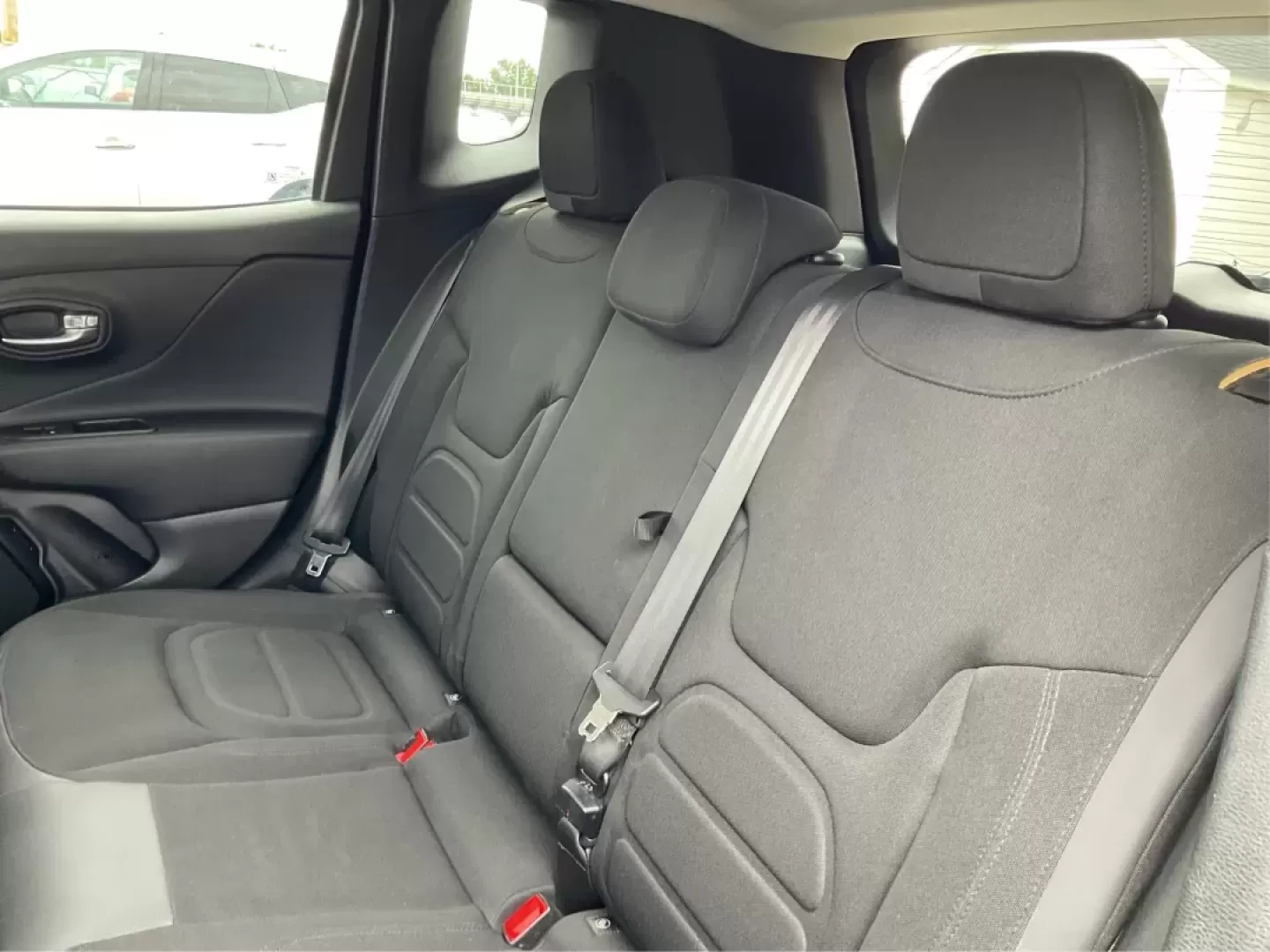 2016 Jeep Renegade Justice (ZACCJBBT4GP) with an Tigershark MultiAir 2.4L I-4 variable valve contro engine, located at 1230 East Main St, Xenia, OH, 45385, (937) 908-9800, 39.688026, -83.910172 - ### Adventure Awaits with the 2016 Jeep Renegade Justice at Advantage Car and Credit - Xenia!<br /> <br /> Are you ready to tackle your next adventure? Whether you're planning a weekend getaway with friends, navigating the hustle and bustle of daily commutes, or exploring the great outdoors, the 201 - Photo#10