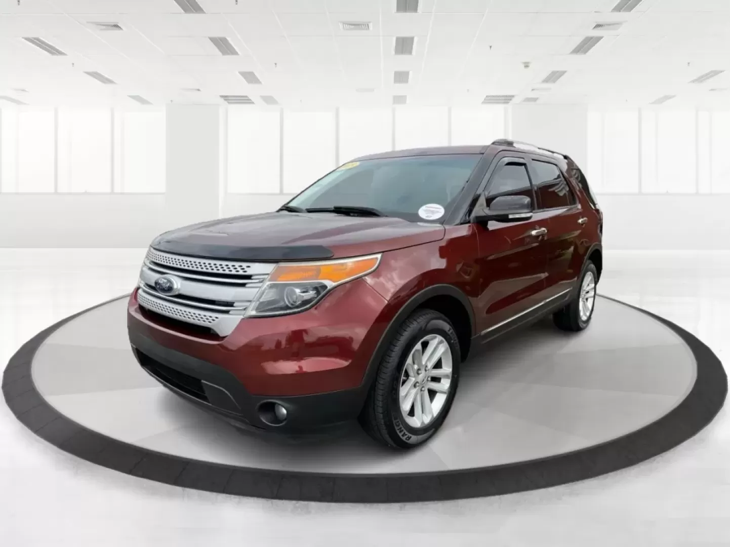 2015 Ford Explorer XLT (1FM5K8D83FG) with an 3.5L V-6 DOHC engine, located at 880 E. National Road, Vandalia, OH, 45377, (937) 908-9800, 39.891918, -84.183594 - **Discover Adventure in the 2015 Ford Explorer XLT Ideal for Family Road Trips and Weekend Getaways!** <br /> <br /> At Advantage Car and Credit Vandalia, we know how important it is to have a reliable and spacious vehicle that fits your active lifestyle. Whether you're planning a family road trip - Photo#8