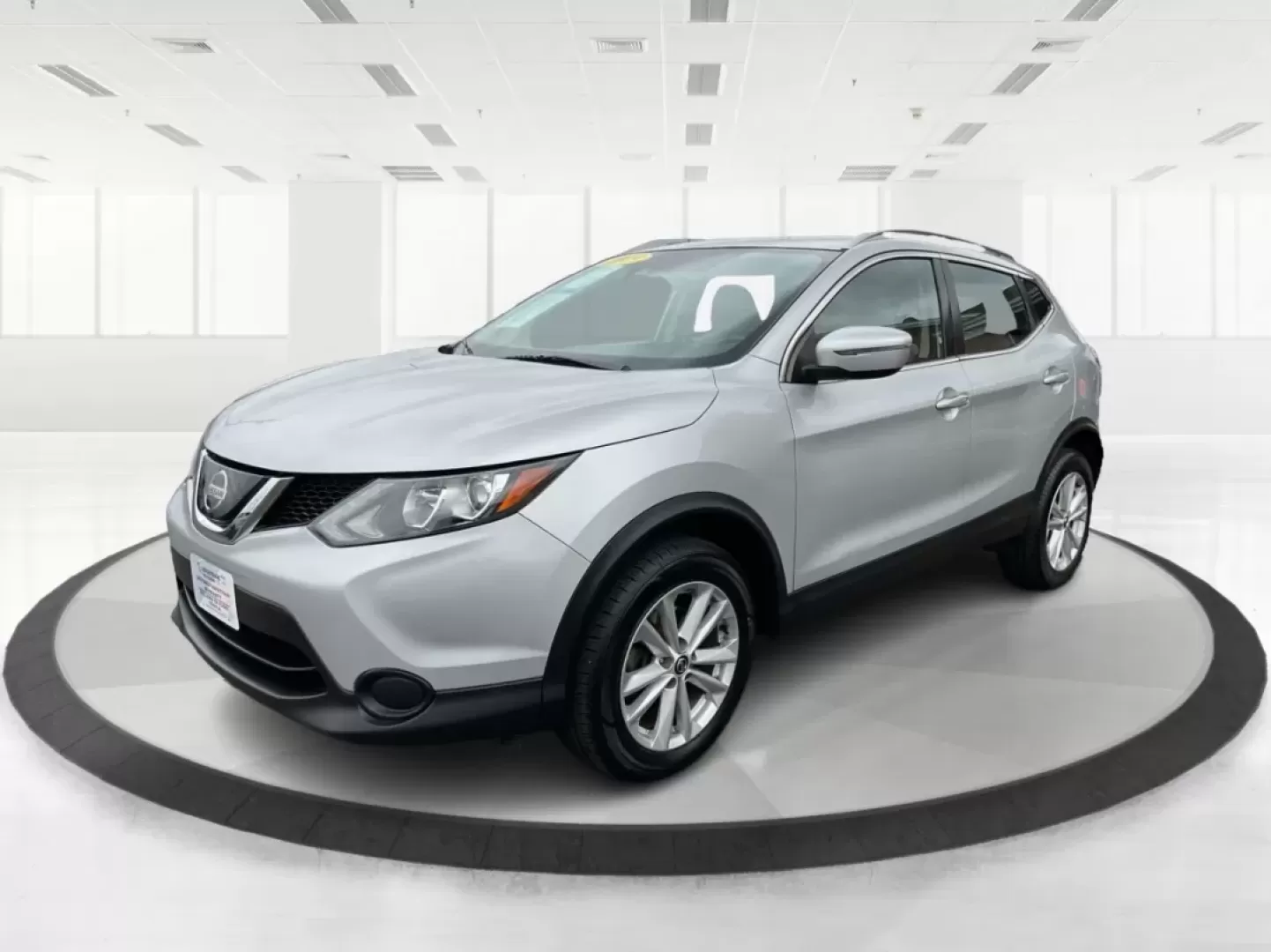 2019 Nissan Rogue SV (JN1BJ1CR3KW) with an 2L I-4 gasoline direct injection engine, located at 4508 South Dixie Dr, Moraine, OH, 45439, (937) 908-9800, 39.689976, -84.218452 - Imagine hitting the open road, the wind in your hair, as you embark on spontaneous weekend adventures or daily commutes-this is the lifestyle that the 2019 Nissan Rogue SV embodies. With its versatile SUV design and impressive features, this vehicle is perfect for anyone looking to elevate their dri - Photo#8