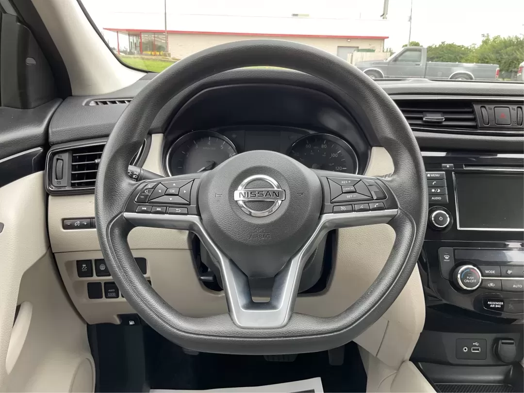 2019 Nissan Rogue SV (JN1BJ1CR3KW) with an 2L I-4 gasoline direct injection engine, located at 4508 South Dixie Dr, Moraine, OH, 45439, (937) 908-9800, 39.689976, -84.218452 - Imagine hitting the open road, the wind in your hair, as you embark on spontaneous weekend adventures or daily commutes-this is the lifestyle that the 2019 Nissan Rogue SV embodies. With its versatile SUV design and impressive features, this vehicle is perfect for anyone looking to elevate their dri - Photo#16