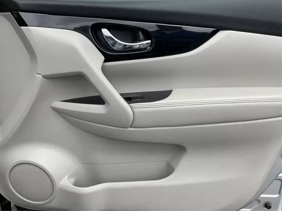 2019 Nissan Rogue SV (JN1BJ1CR3KW) with an 2L I-4 gasoline direct injection engine, CVT transmission, located at 401 Woodman Dr, Riverside, OH, 45431, (937) 908-9800, 39.760899, -84.123421 - Imagine hitting the open road, the wind in your hair, as you embark on spontaneous weekend adventures or daily commutes-this is the lifestyle that the 2019 Nissan Rogue SV embodies. With its versatile SUV design and impressive features, this vehicle is perfect for anyone looking to elevate their dri - Photo#19