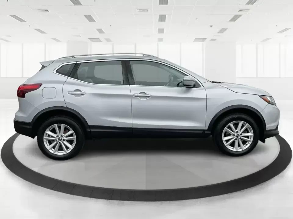 2019 Nissan Rogue SV (JN1BJ1CR3KW) with an 2L I-4 gasoline direct injection engine, CVT transmission, located at 880 E. National Road, Vandalia, OH, 45377, (937) 908-9800, 39.891918, -84.183594 - Imagine hitting the open road, the wind in your hair, as you embark on spontaneous weekend adventures or daily commutes-this is the lifestyle that the 2019 Nissan Rogue SV embodies. With its versatile SUV design and impressive features, this vehicle is perfect for anyone looking to elevate their dri - Photo#1