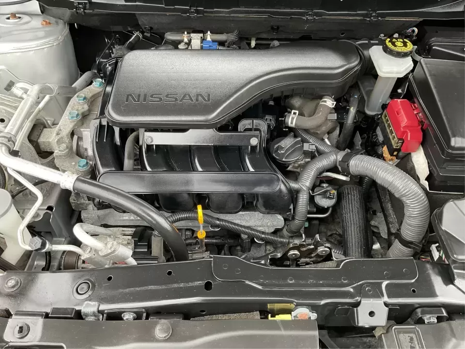 2019 Nissan Rogue SV (JN1BJ1CR3KW) with an 2L I-4 gasoline direct injection engine, CVT transmission, located at 880 E. National Road, Vandalia, OH, 45377, (937) 908-9800, 39.891918, -84.183594 - Imagine hitting the open road, the wind in your hair, as you embark on spontaneous weekend adventures or daily commutes-this is the lifestyle that the 2019 Nissan Rogue SV embodies. With its versatile SUV design and impressive features, this vehicle is perfect for anyone looking to elevate their dri - Photo#11