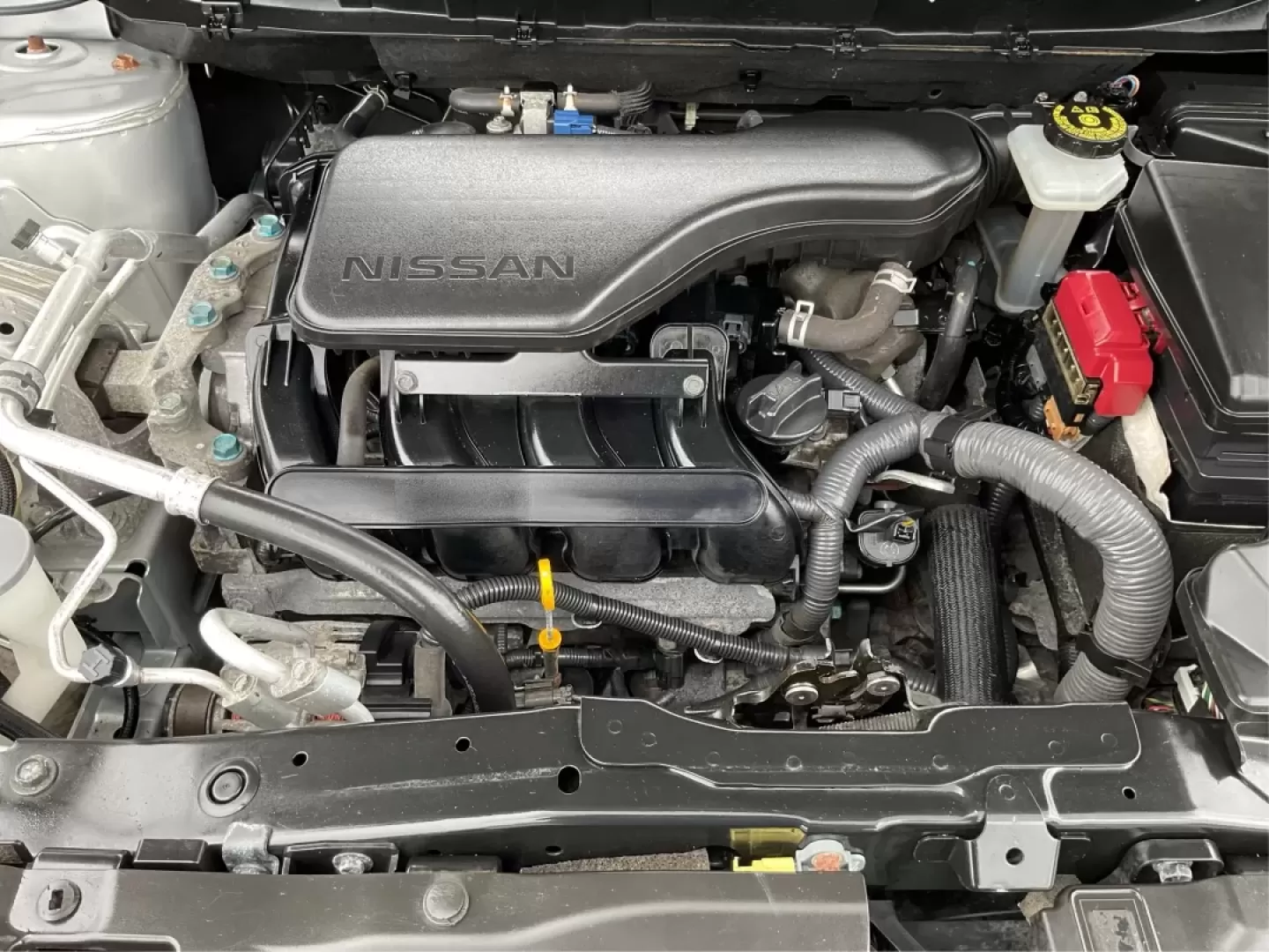 2019 Nissan Rogue SV (JN1BJ1CR3KW) with an 2L I-4 gasoline direct injection engine, located at 401 Woodman Dr, Riverside, OH, 45431, (937) 908-9800, 39.760899, -84.123421 - Imagine hitting the open road, the wind in your hair, as you embark on spontaneous weekend adventures or daily commutes-this is the lifestyle that the 2019 Nissan Rogue SV embodies. With its versatile SUV design and impressive features, this vehicle is perfect for anyone looking to elevate their dri - Photo#11
