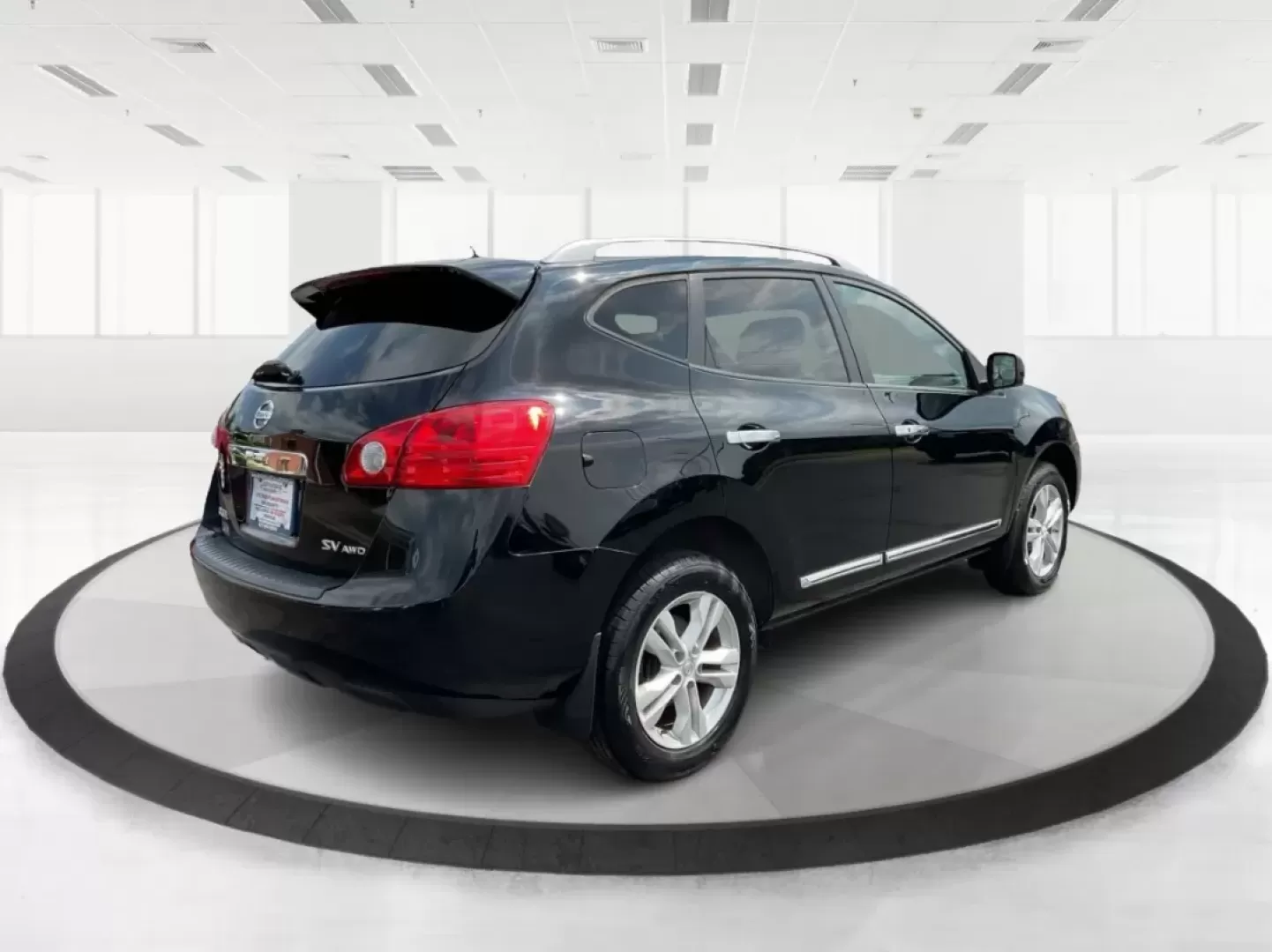 2013 Nissan Rogue SV (JN8AS5MV2DW) with an 2.5L I-4 DOHC engine, located at 1230 East Main St, Xenia, OH, 45385, (937) 908-9800, 39.688026, -83.910172 - **Experience Adventure with This 2013 Nissan Rogue SV at Advantage Car and Credit - Piqua!**<br /> <br /> Are you ready to embark on your next road trip or tackle your daily commute with confidence? The 2013 Nissan Rogue SV is perfect for budget-conscious buyers and growing families alike, offering - Photo#2