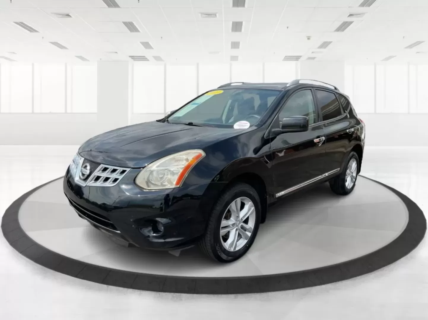2013 Nissan Rogue SV (JN8AS5MV2DW) with an 2.5L I-4 DOHC engine, Continuously Variable Transmission transmission, located at 1951 S Dayton Lakeview Rd., New Carlisle, OH, 45344, (937) 908-9800, 39.890999, -84.050255 - **Experience Adventure with This 2013 Nissan Rogue SV at Advantage Car and Credit - Piqua!**<br /> <br /> Are you ready to embark on your next road trip or tackle your daily commute with confidence? The 2013 Nissan Rogue SV is perfect for budget-conscious buyers and growing families alike, offering - Photo#8