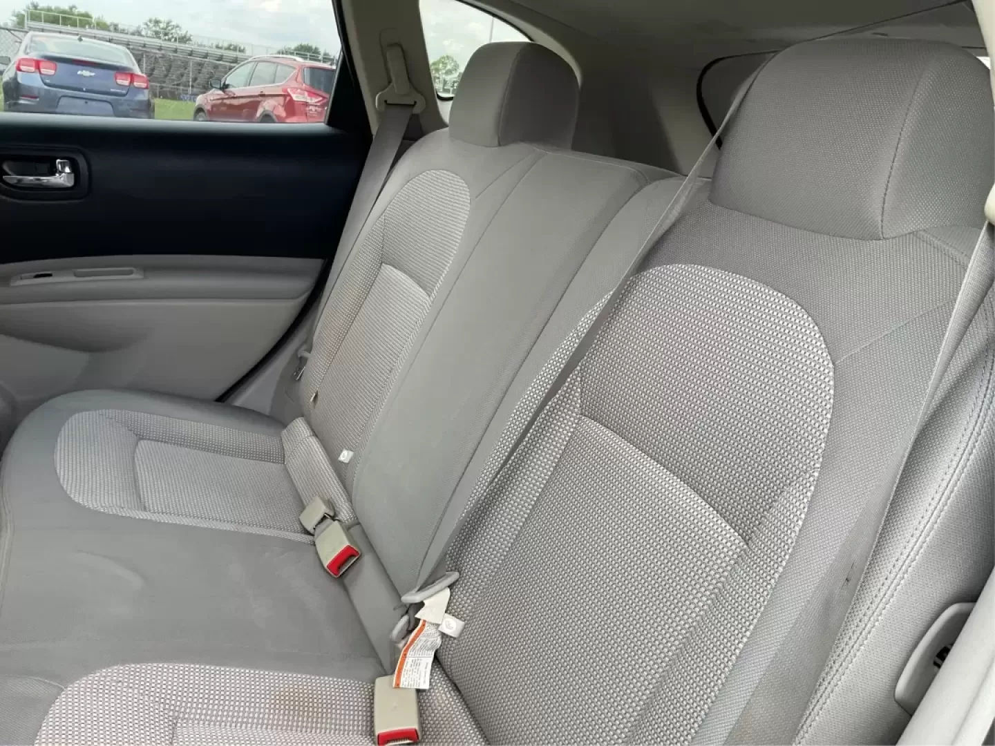 2013 Nissan Rogue SV (JN8AS5MV2DW) with an 2.5L I-4 DOHC engine, located at 8750 N County Rd 25A, Piqua, OH, 45356, (937) 908-9800, 40.164391, -84.232513 - **Experience Adventure with This 2013 Nissan Rogue SV at Advantage Car and Credit - Piqua!**<br /> <br /> Are you ready to embark on your next road trip or tackle your daily commute with confidence? The 2013 Nissan Rogue SV is perfect for budget-conscious buyers and growing families alike, offering - Photo#10