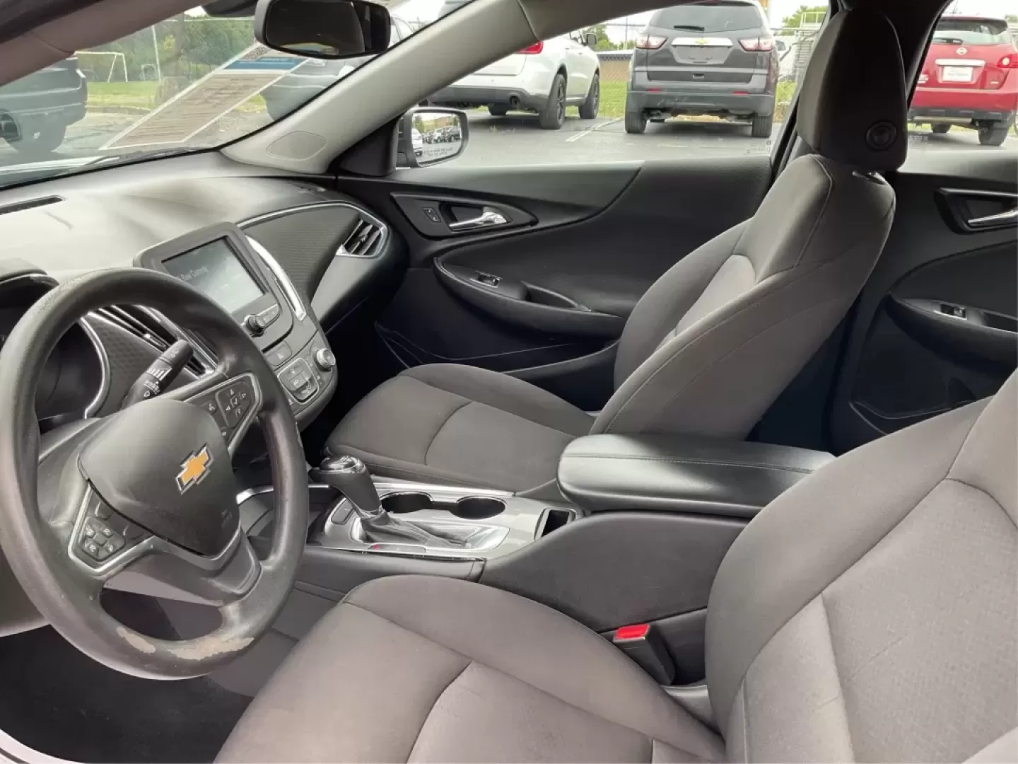 2018 Chevrolet Malibu LT (1G1ZD5ST8JF) with an ECOTEC 1.5L I-4 gasoline direct injection engine, located at 1951 S Dayton Lakeview Rd., New Carlisle, OH, 45344, (937) 908-9800, 39.890999, -84.050255 - **Discover Your Next Adventure with the 2018 Chevrolet Malibu LT at Advantage Car and Credit!**<br /> <br /> Are you ready to elevate your daily commute or family outings with a stylish and reliable sedan? The 2018 Chevrolet Malibu LT is the perfect vehicle for those seeking a balance of comfort, pe - Photo#9