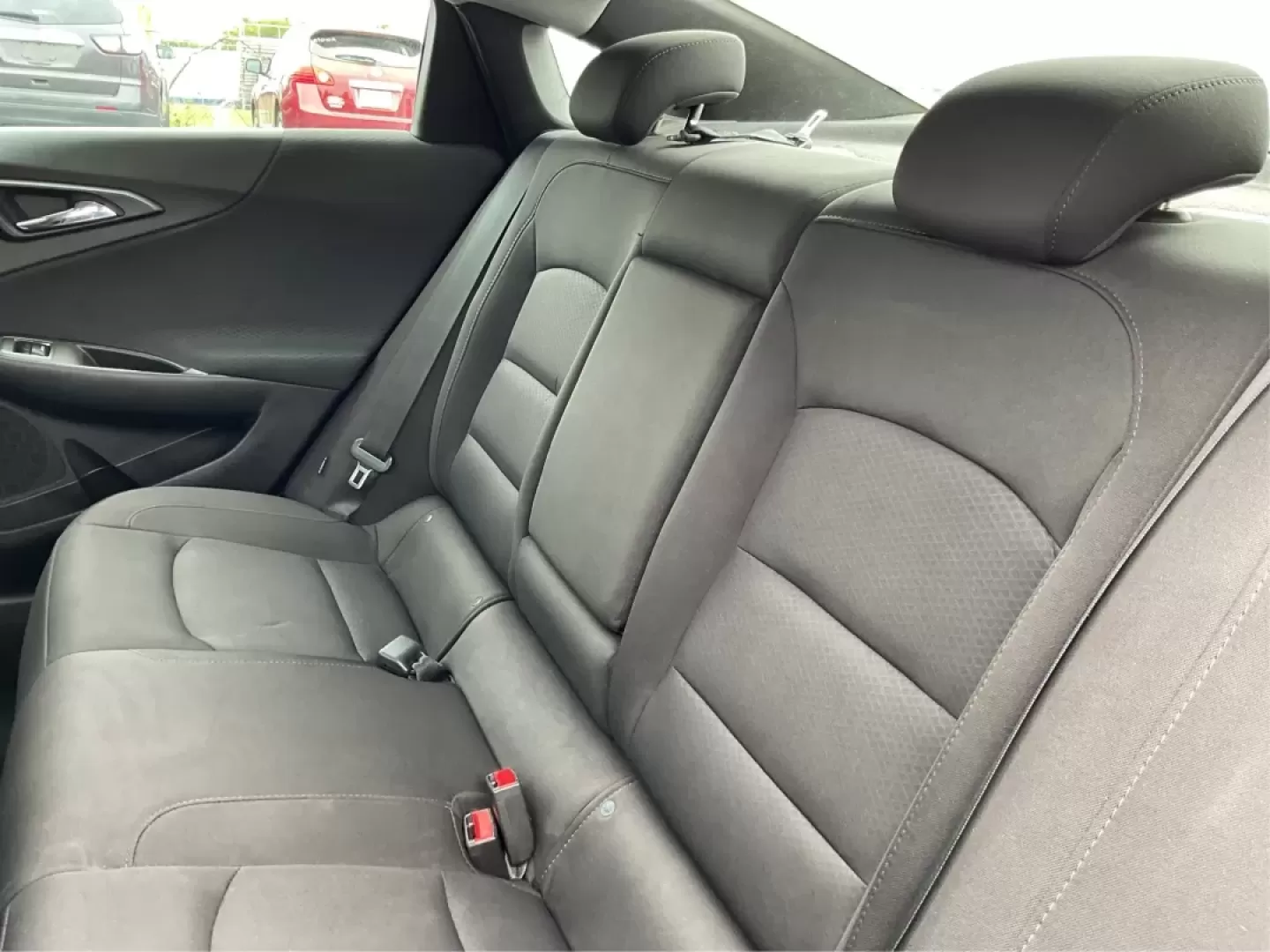 2018 Chevrolet Malibu LT (1G1ZD5ST8JF) with an ECOTEC 1.5L I-4 gasoline direct injection engine, located at 1951 S Dayton Lakeview Rd., New Carlisle, OH, 45344, (937) 908-9800, 39.890999, -84.050255 - **Discover Your Next Adventure with the 2018 Chevrolet Malibu LT at Advantage Car and Credit!**<br /> <br /> Are you ready to elevate your daily commute or family outings with a stylish and reliable sedan? The 2018 Chevrolet Malibu LT is the perfect vehicle for those seeking a balance of comfort, pe - Photo#10