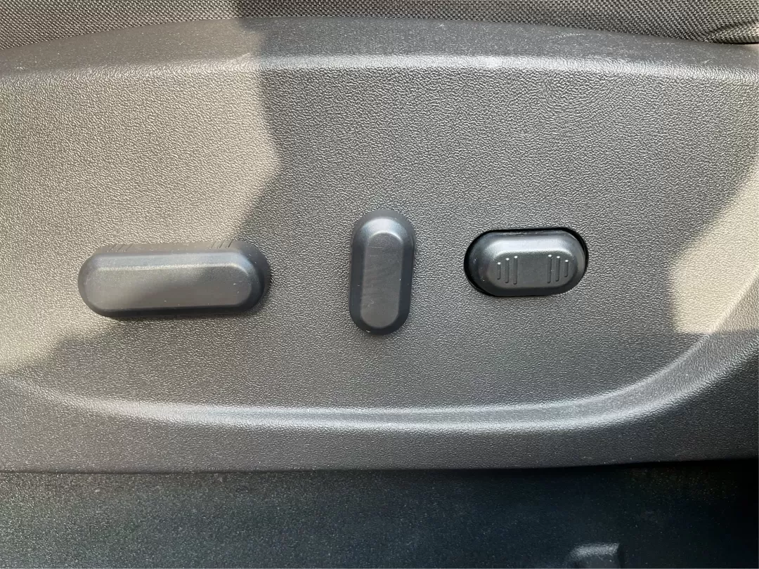 2015 Ford Escape SE (1FMCU0G76FU) with an Other engine, located at 1099 N County Rd 25A , Troy, OH, 45373, (937) 908-9800, 40.057079, -84.212883 - **Discover the Ultimate Family Adventure Vehicle: 2015 Ford Escape SE at Advantage Car and Credit - Piqua**<br /> <br /> Are you ready to elevate your family road trips or weekend adventures? The 2015 Ford Escape SE offers the perfect blend of style, comfort, and utility to meet the demands of an ac - Photo#18