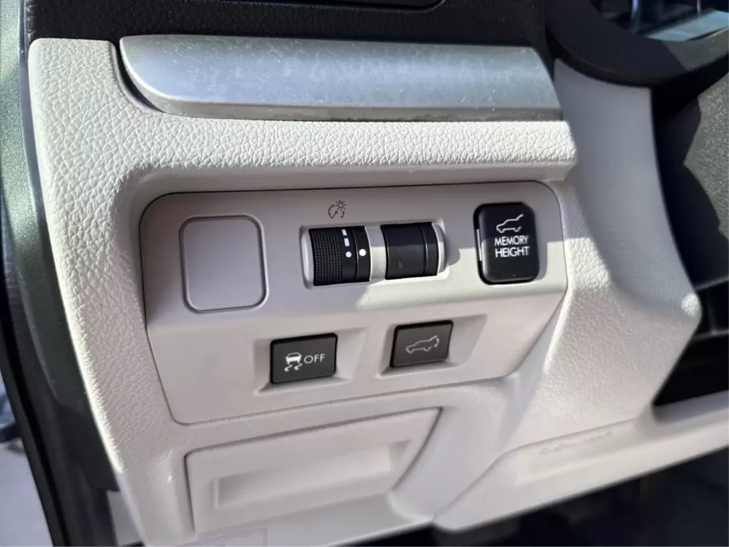 2016 Subaru Forester 2.5i Touring (JF2SJAVC0GH) with an 2.5L H4 SOHC 16V engine, Continuously Variable Transmission transmission, located at 8750 N County Rd 25A, Piqua, OH, 45356, (937) 908-9800, 40.164391, -84.232513 - ### Discover Adventure with the 2016 Subaru Forester 2.5i Touring at Advantage Car and Credit - Piqua!<br /> <br /> Are you looking for the perfect vehicle to enhance your family outings, weekend adventures, or daily commutes? Look no further than the 2016 Subaru Forester 2.5i Touring, available now - Photo#17