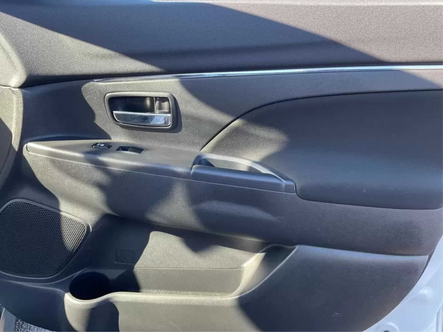 2017 Mitsubishi Outlander 2.0 ES (JA4AR3AU0HZ) with an 2L I-4 DOHC engine, located at 401 Woodman Dr, Riverside, OH, 45431, (937) 908-9800, 39.760899, -84.123421 - **Adventure Awaits with the 2017 Mitsubishi Outlander - Your Perfect Family SUV!**<br /> <br /> At Advantage Car and Credit - Piqua, we understand that your vehicle is more than just a mode of transportation; it's a gateway to adventure, a reliable partner for daily commutes, and a spacious haven fo - Photo#18