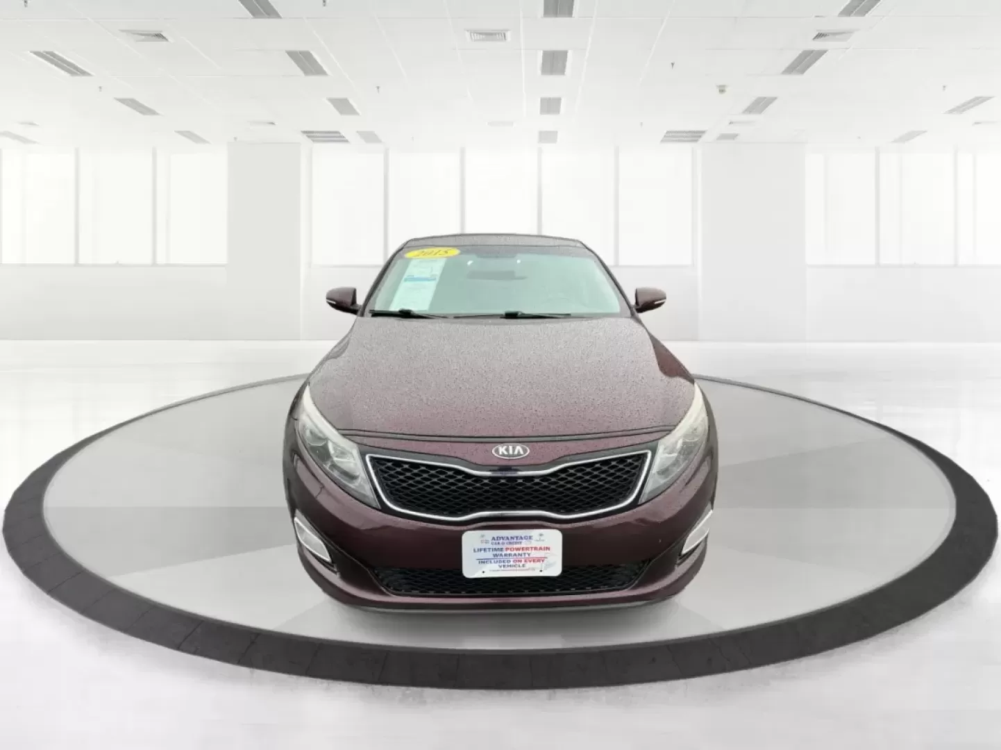 2015 Kia Optima LX (5XXGM4A72FG) with an Theta II 2.4L I-4 gasoline direct injection engine, located at 1951 S Dayton Lakeview Rd., New Carlisle, OH, 45344, (937) 908-9800, 39.890999, -84.050255 - **Discover the Perfect Blend of Comfort and Reliability with This 2015 Kia Optima LX Ideal for Your Daily Commute or Family Road Trips!**<br /> <br /> Are you ready to elevate your driving experience? The 2015 Kia Optima LX, available at Advantage Car and Credit in Fairborn, OH, is the answer to yo - Photo#8