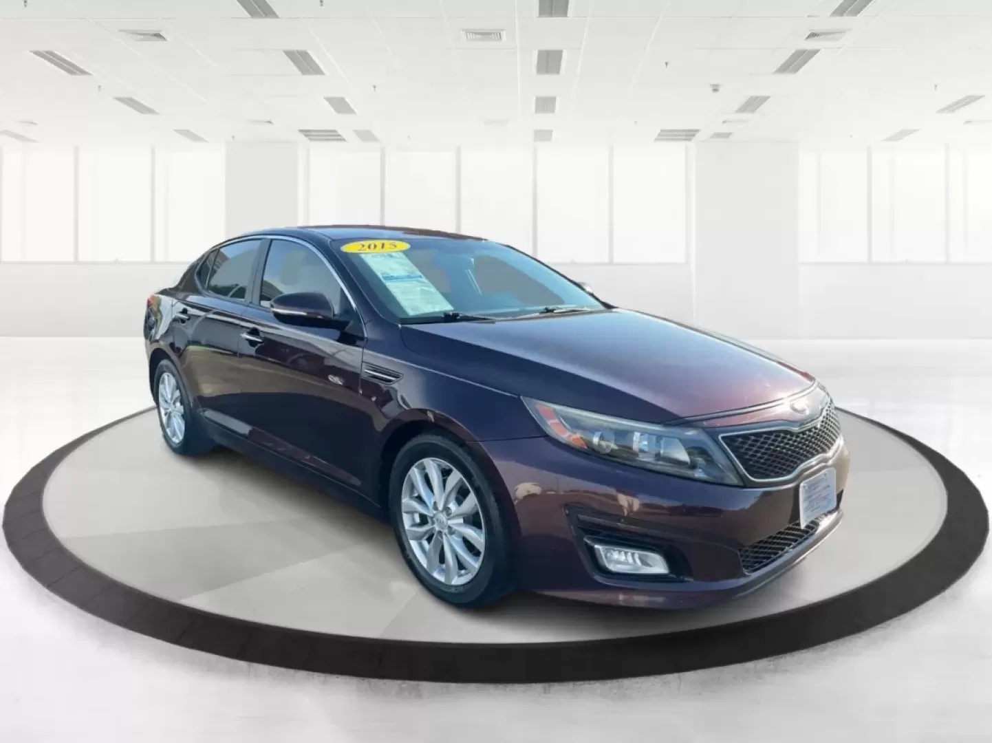 2015 Kia Optima LX (5XXGM4A72FG) with an Theta II 2.4L I-4 gasoline direct injection engine, located at 401 Woodman Dr, Riverside, OH, 45431, (937) 908-9800, 39.760899, -84.123421 - **Discover the Perfect Blend of Comfort and Reliability with This 2015 Kia Optima LX Ideal for Your Daily Commute or Family Road Trips!**<br /> <br /> Are you ready to elevate your driving experience? The 2015 Kia Optima LX, available at Advantage Car and Credit in Fairborn, OH, is the answer to yo - Photo#0