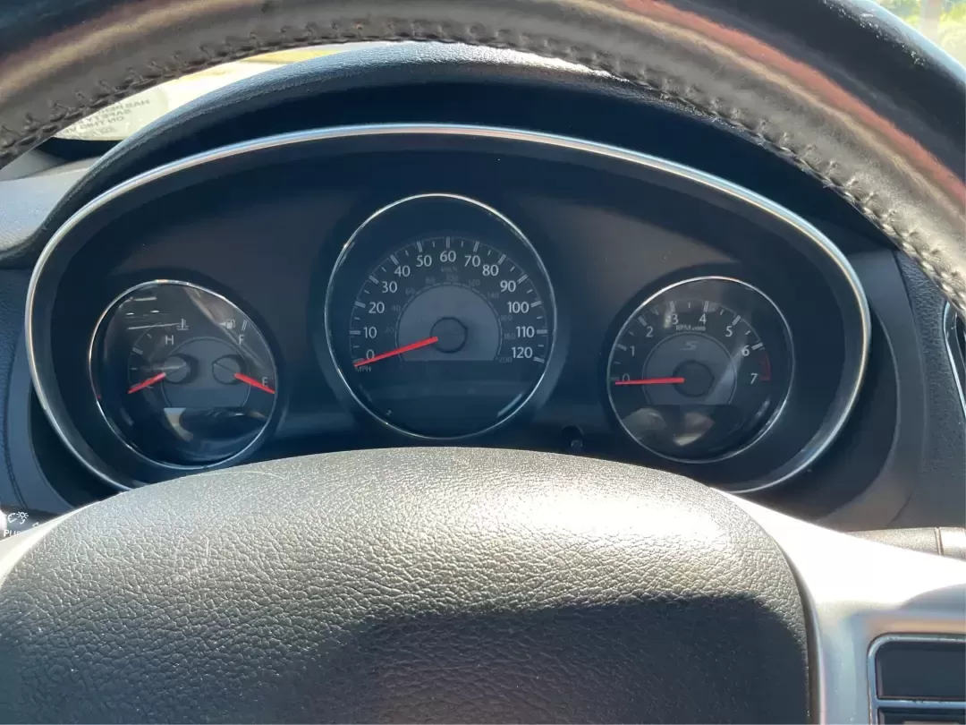 2012 Chrysler 200 Touring (1C3CCBBG4CN) with an 3.6L V6 DOHC 24V FFV engine, 6-Speed Automatic transmission, located at 1230 East Main St, Xenia, OH, 45385, (937) 908-9800, 39.688026, -83.910172 - Unleash your driving potential with the perfect blend of style, comfort, and functionality-ideal for growing families or anyone seeking a reliable commuter vehicle. Introducing the 2012 Chrysler 200 Touring sedan, now available at Advantage Car and Credit in Troy, OH. Located at 1099 N County Rd 25A - Photo#15