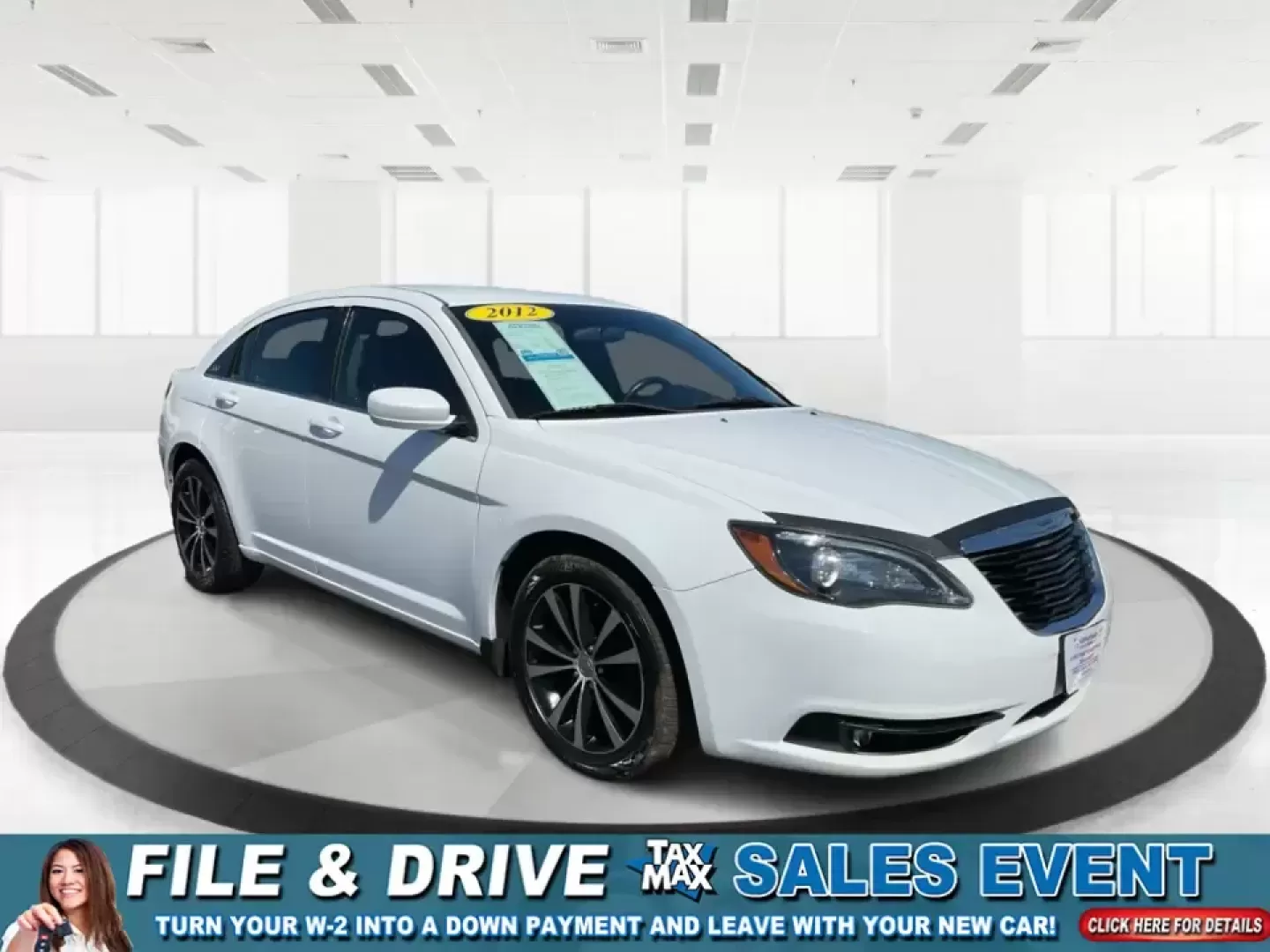 2012 Chrysler 200 Touring (1C3CCBBG4CN) with an 3.6L V6 DOHC 24V FFV engine, 6-Speed Automatic transmission, located at 1230 East Main St, Xenia, OH, 45385, (937) 908-9800, 39.688026, -83.910172 - Unleash your driving potential with the perfect blend of style, comfort, and functionality-ideal for growing families or anyone seeking a reliable commuter vehicle. Introducing the 2012 Chrysler 200 Touring sedan, now available at Advantage Car and Credit in Troy, OH. Located at 1099 N County Rd 25A - Photo#0