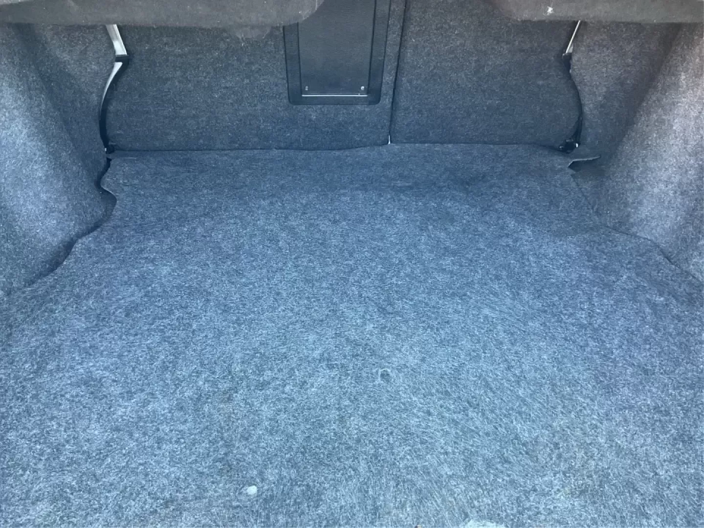 2012 Chrysler 200 Touring (1C3CCBBG4CN) with an 3.6L V6 DOHC 24V FFV engine, 6-Speed Automatic transmission, located at 1230 East Main St, Xenia, OH, 45385, (937) 908-9800, 39.688026, -83.910172 - Unleash your driving potential with the perfect blend of style, comfort, and functionality-ideal for growing families or anyone seeking a reliable commuter vehicle. Introducing the 2012 Chrysler 200 Touring sedan, now available at Advantage Car and Credit in Troy, OH. Located at 1099 N County Rd 25A - Photo#12