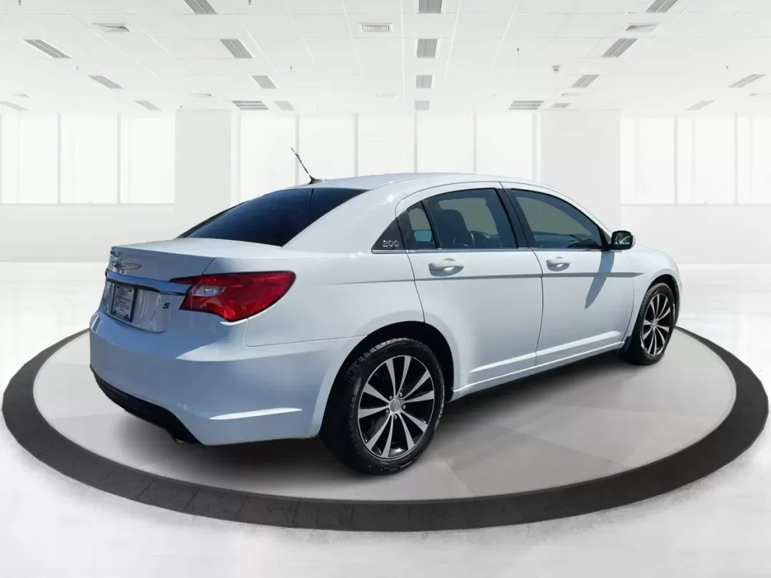 2012 Chrysler 200 Touring (1C3CCBBG4CN) with an Other engine, located at 1099 N County Rd 25A , Troy, OH, 45373, (937) 908-9800, 40.057079, -84.212883 - Unleash your driving potential with the perfect blend of style, comfort, and functionality-ideal for growing families or anyone seeking a reliable commuter vehicle. Introducing the 2012 Chrysler 200 Touring sedan, now available at Advantage Car and Credit in Troy, OH. Located at 1099 N County Rd 25A - Photo#2