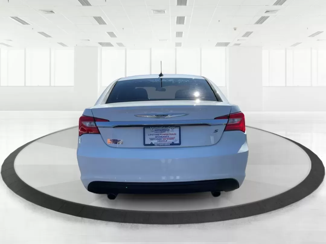 2012 Chrysler 200 Touring (1C3CCBBG4CN) with an Other engine, located at 1099 N County Rd 25A , Troy, OH, 45373, (937) 908-9800, 40.057079, -84.212883 - Unleash your driving potential with the perfect blend of style, comfort, and functionality-ideal for growing families or anyone seeking a reliable commuter vehicle. Introducing the 2012 Chrysler 200 Touring sedan, now available at Advantage Car and Credit in Troy, OH. Located at 1099 N County Rd 25A - Photo#3