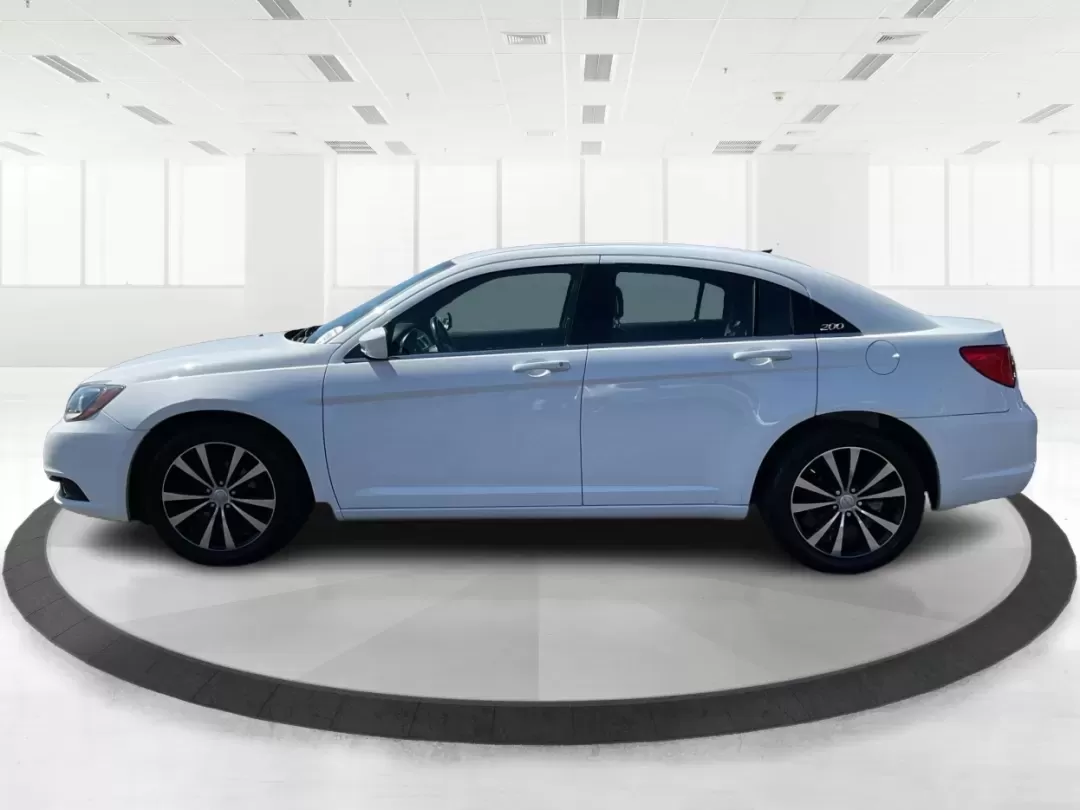 2012 Chrysler 200 Touring (1C3CCBBG4CN) with an Other engine, located at 1099 N County Rd 25A , Troy, OH, 45373, (937) 908-9800, 40.057079, -84.212883 - Unleash your driving potential with the perfect blend of style, comfort, and functionality-ideal for growing families or anyone seeking a reliable commuter vehicle. Introducing the 2012 Chrysler 200 Touring sedan, now available at Advantage Car and Credit in Troy, OH. Located at 1099 N County Rd 25A - Photo#5