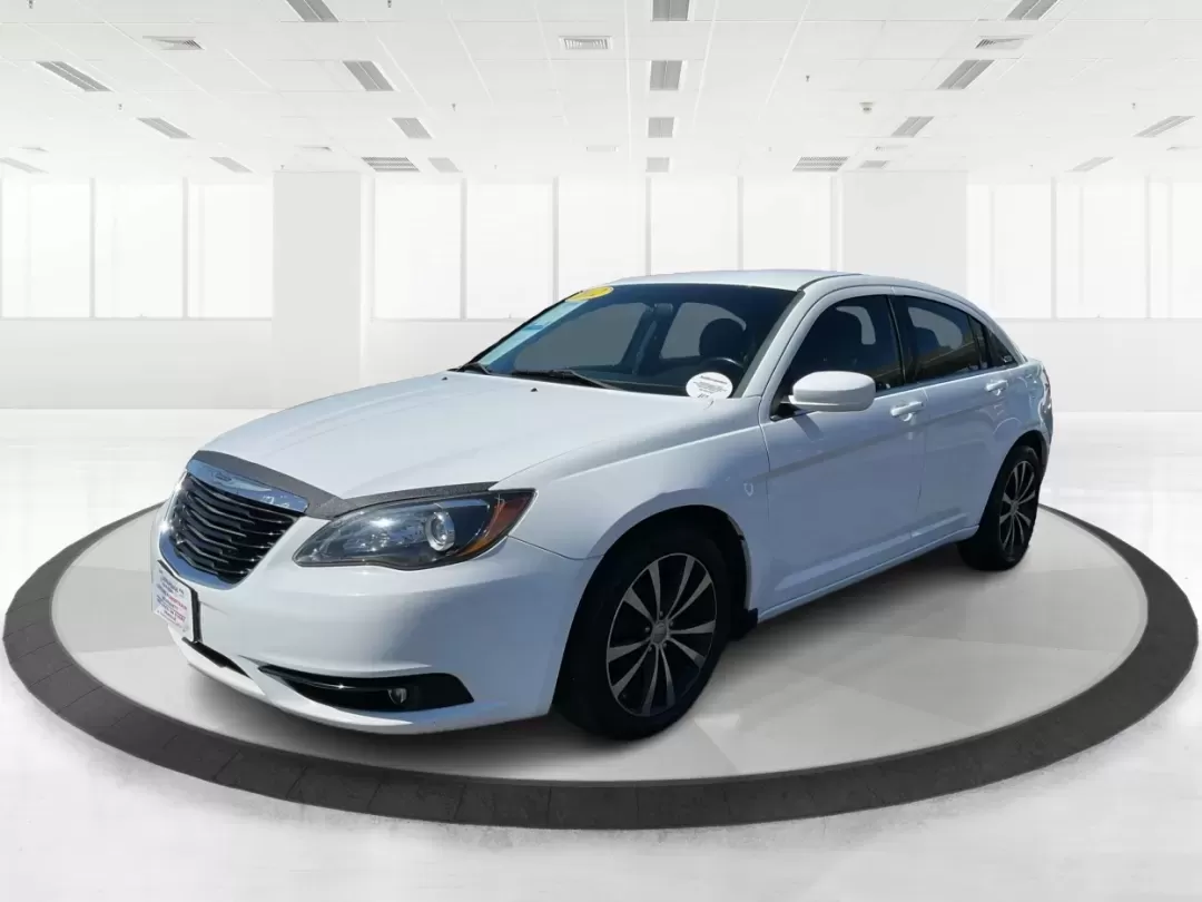 2012 Chrysler 200 Touring (1C3CCBBG4CN) with an Other engine, located at 1099 N County Rd 25A , Troy, OH, 45373, (937) 908-9800, 40.057079, -84.212883 - Unleash your driving potential with the perfect blend of style, comfort, and functionality-ideal for growing families or anyone seeking a reliable commuter vehicle. Introducing the 2012 Chrysler 200 Touring sedan, now available at Advantage Car and Credit in Troy, OH. Located at 1099 N County Rd 25A - Photo#8