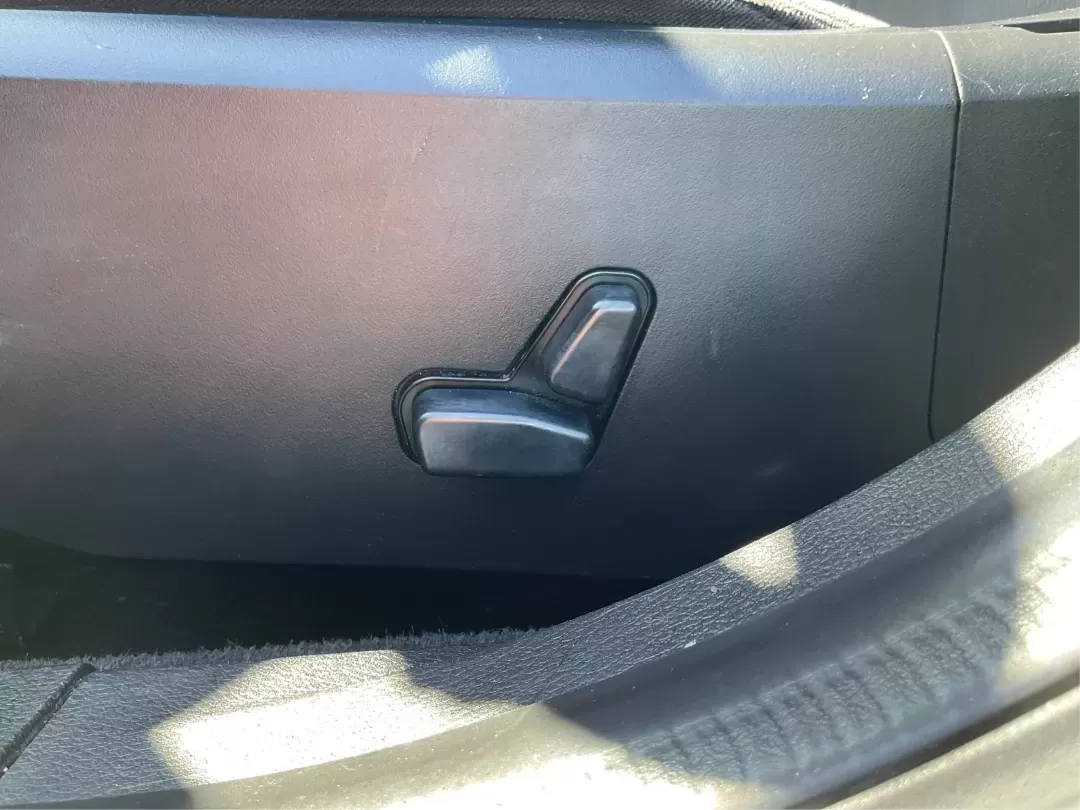 2012 Chrysler 200 Touring (1C3CCBBG4CN) with an Other engine, located at 1099 N County Rd 25A , Troy, OH, 45373, (937) 908-9800, 40.057079, -84.212883 - Unleash your driving potential with the perfect blend of style, comfort, and functionality-ideal for growing families or anyone seeking a reliable commuter vehicle. Introducing the 2012 Chrysler 200 Touring sedan, now available at Advantage Car and Credit in Troy, OH. Located at 1099 N County Rd 25A - Photo#17