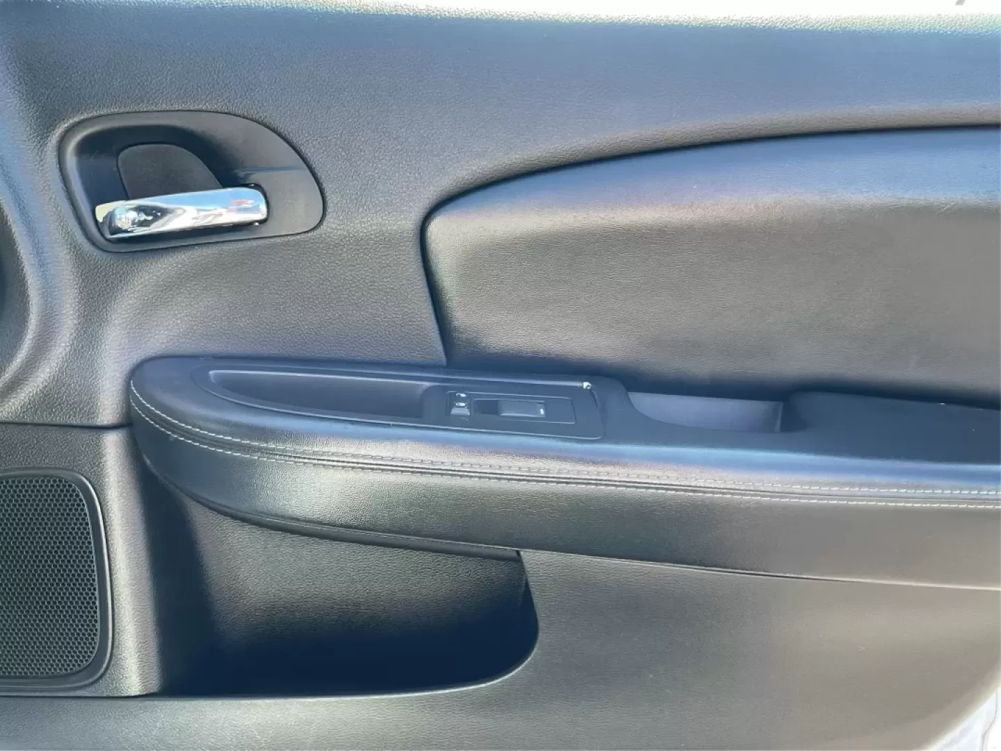 2012 Chrysler 200 Touring (1C3CCBBG4CN) with an Other engine, located at 1099 N County Rd 25A , Troy, OH, 45373, (937) 908-9800, 40.057079, -84.212883 - Unleash your driving potential with the perfect blend of style, comfort, and functionality-ideal for growing families or anyone seeking a reliable commuter vehicle. Introducing the 2012 Chrysler 200 Touring sedan, now available at Advantage Car and Credit in Troy, OH. Located at 1099 N County Rd 25A - Photo#19