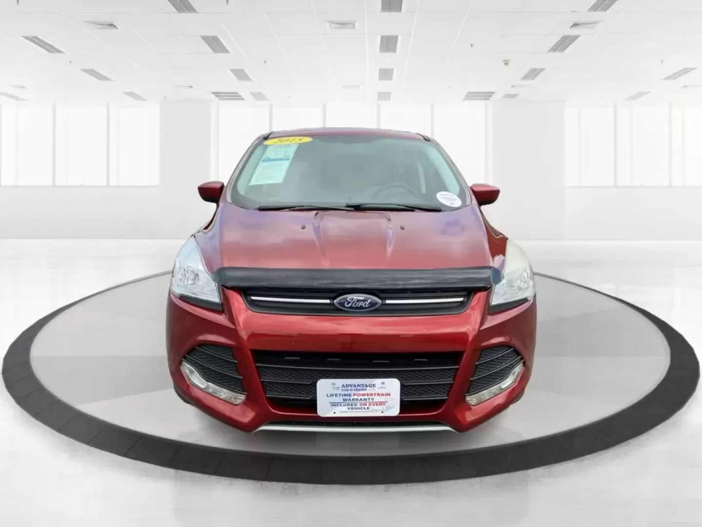 2015 Ford Escape SE (1FMCU9G93FU) with an Other engine, located at 880 E. National Road, Vandalia, OH, 45377, (937) 908-9800, 39.891918, -84.183594 - Discover the perfect blend of style, functionality, and reliability with this stunning 2015 Ford Escape SE, now available at Advantage Car and Credit in New Carlisle, OH. Whether you're a growing family, a daily commuter, or someone who loves weekend adventures, this versatile SUV checks all the box - Photo#7
