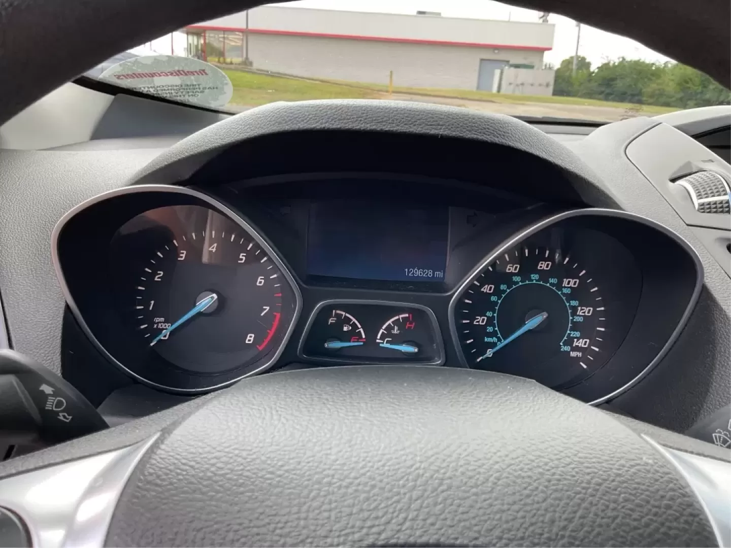 2015 Ford Escape SE (1FMCU9G93FU) with an Other engine, located at 880 E. National Road, Vandalia, OH, 45377, (937) 908-9800, 39.891918, -84.183594 - Discover the perfect blend of style, functionality, and reliability with this stunning 2015 Ford Escape SE, now available at Advantage Car and Credit in New Carlisle, OH. Whether you're a growing family, a daily commuter, or someone who loves weekend adventures, this versatile SUV checks all the box - Photo#15