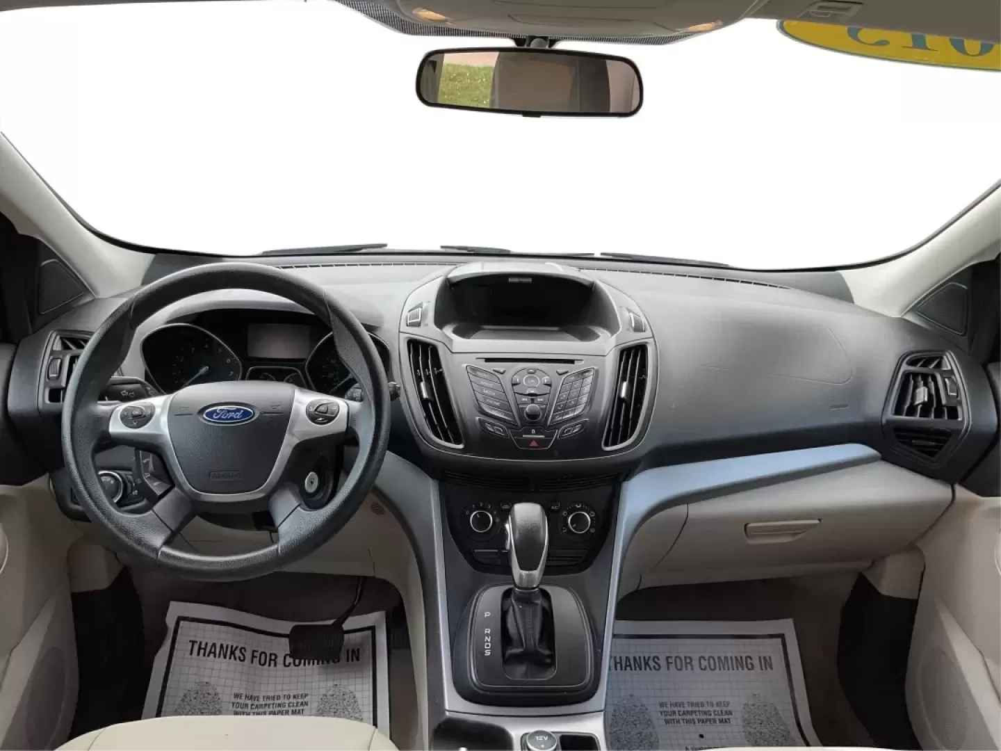 2015 Ford Escape SE (1FMCU9G93FU) with an Other engine, located at 880 E. National Road, Vandalia, OH, 45377, (937) 908-9800, 39.891918, -84.183594 - Discover the perfect blend of style, functionality, and reliability with this stunning 2015 Ford Escape SE, now available at Advantage Car and Credit in New Carlisle, OH. Whether you're a growing family, a daily commuter, or someone who loves weekend adventures, this versatile SUV checks all the box - Photo#21