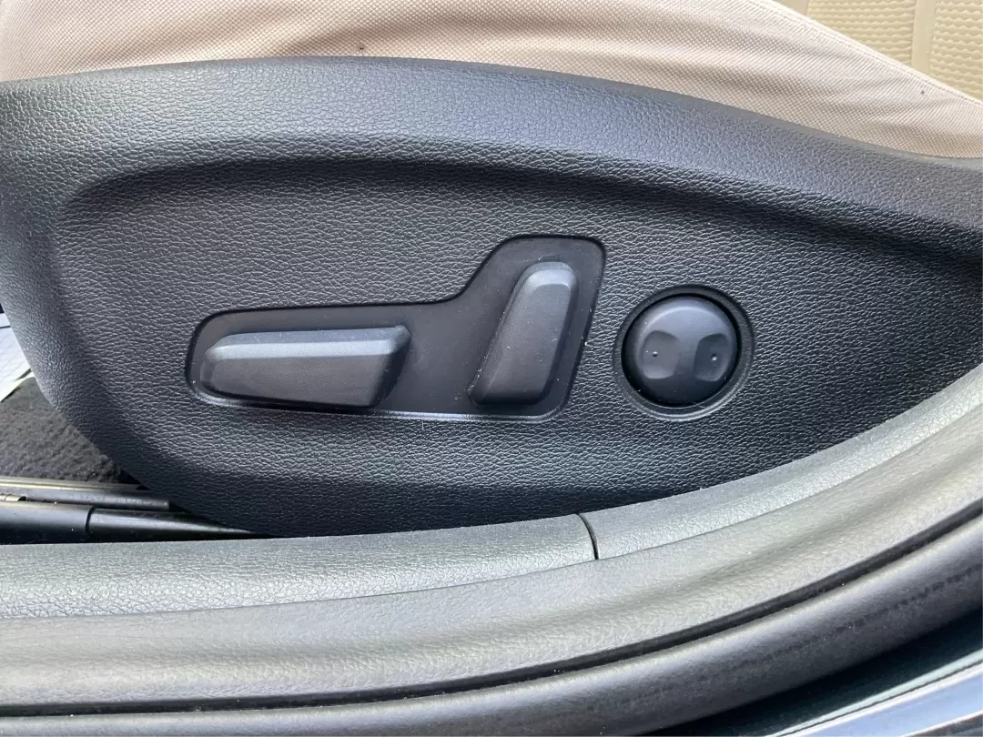 2016 Hyundai Sonata Sport (5NPE34AF2GH) with an 2.4L L4 DOHC 16V engine, 6-Speed Automatic transmission, located at 1099 N County Rd 25A , Troy, OH, 45373, (937) 908-9800, 40.057079, -84.212883 - ### Unlock Your Journey with the 2016 Hyundai Sonata Sport at Advantage Car and Credit - Fairborn<br /> <br /> Are you in the market for a vehicle that can effortlessly transition from daily commutes to weekend getaways? Look no further than the 2016 Hyundai Sonata Sport, available now at Advantage - Photo#17