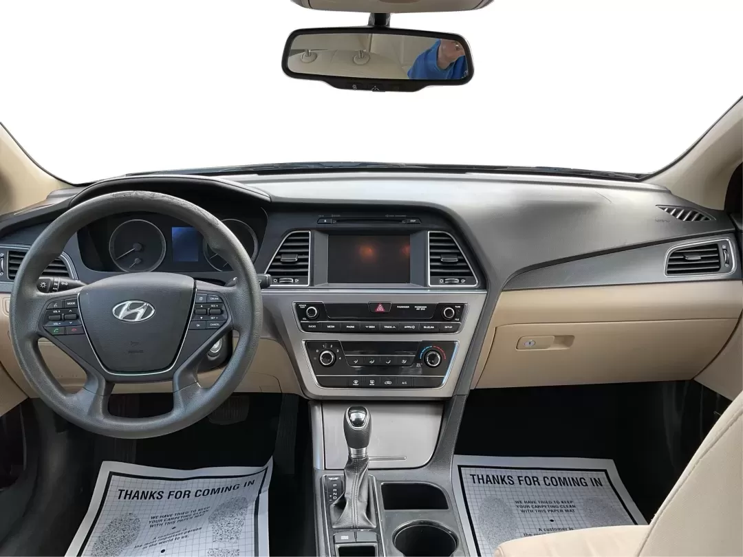 2016 Hyundai Sonata Sport (5NPE34AF2GH) with an 2.4L L4 DOHC 16V engine, 6-Speed Automatic transmission, located at 401 Woodman Dr, Riverside, OH, 45431, (937) 908-9800, 39.760899, -84.123421 - ### Unlock Your Journey with the 2016 Hyundai Sonata Sport at Advantage Car and Credit - Fairborn<br /> <br /> Are you in the market for a vehicle that can effortlessly transition from daily commutes to weekend getaways? Look no further than the 2016 Hyundai Sonata Sport, available now at Advantage - Photo#20